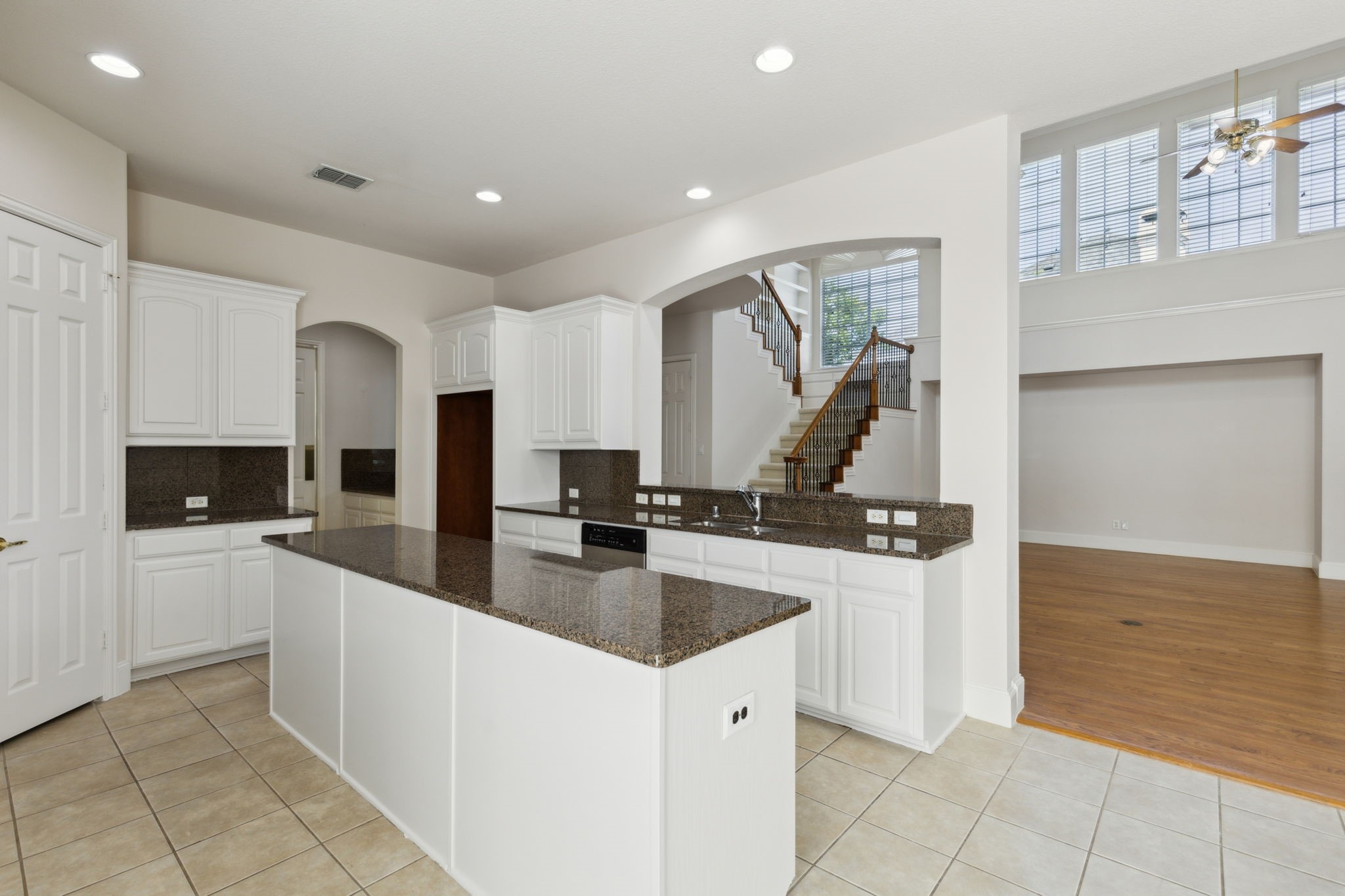 1209 Queen Peggy Lane