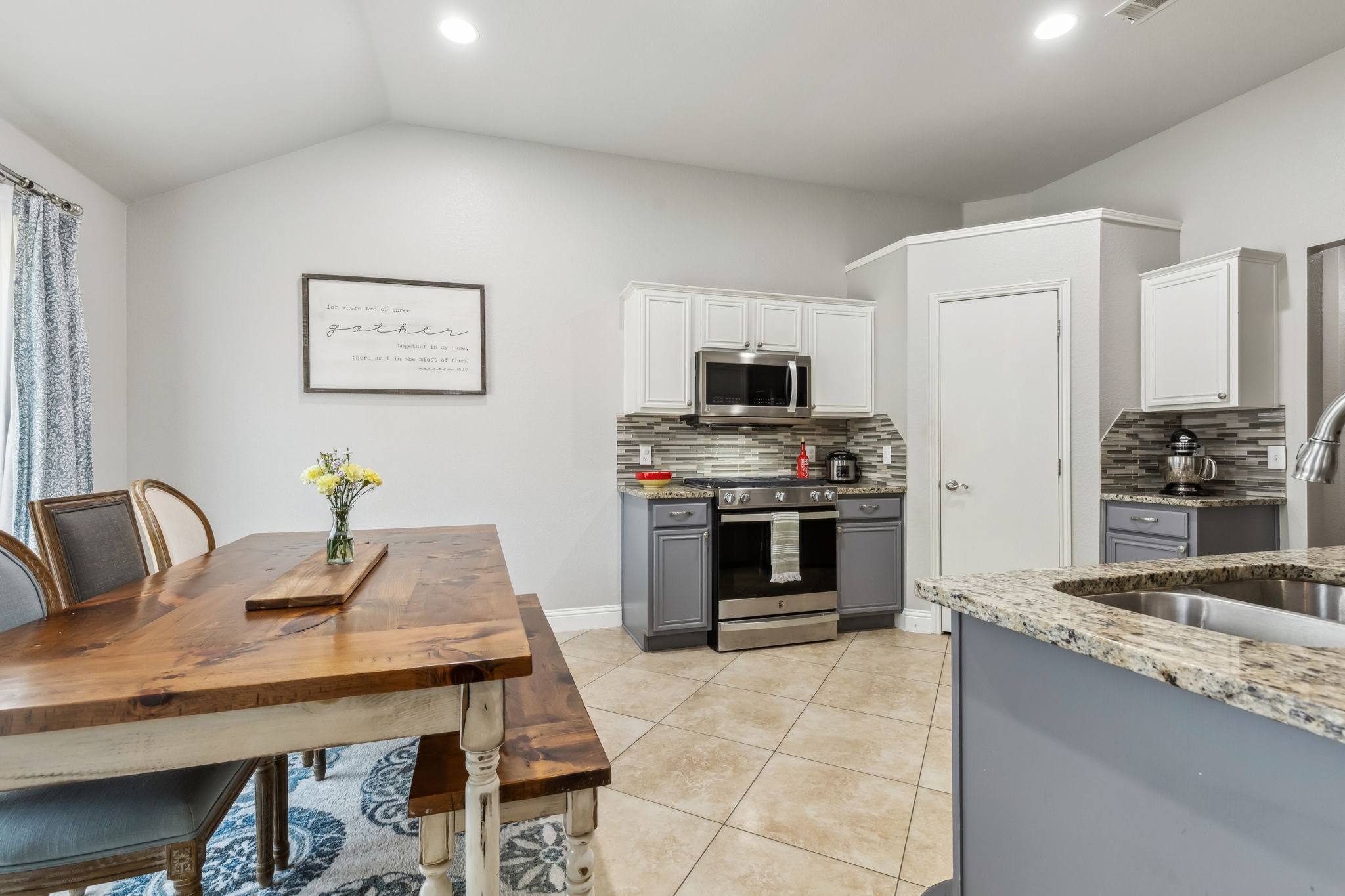 9208 Norfolk Lane