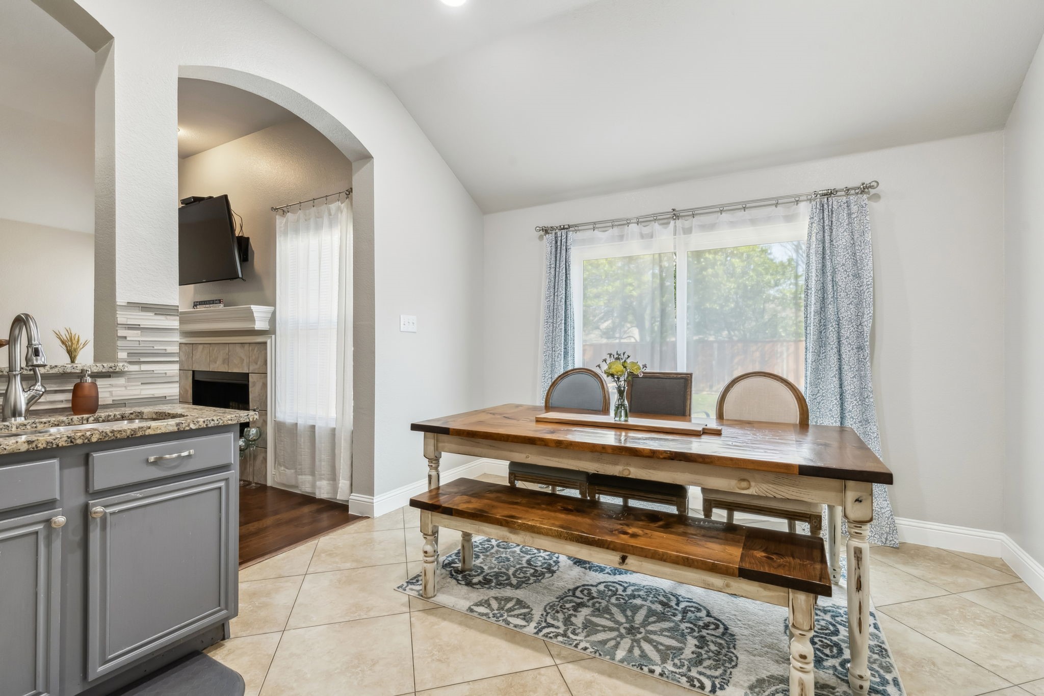 9208 Norfolk Lane