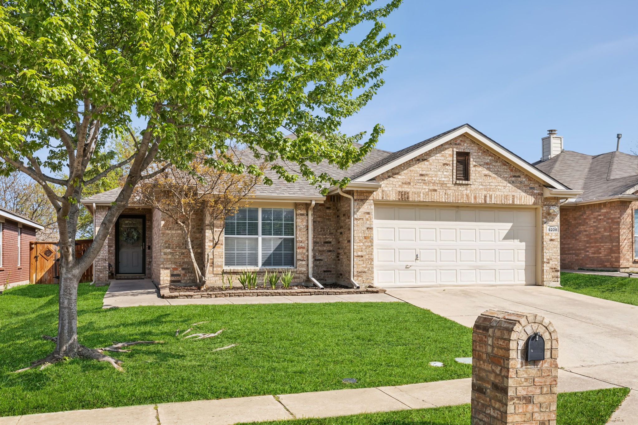 9208 Norfolk Lane