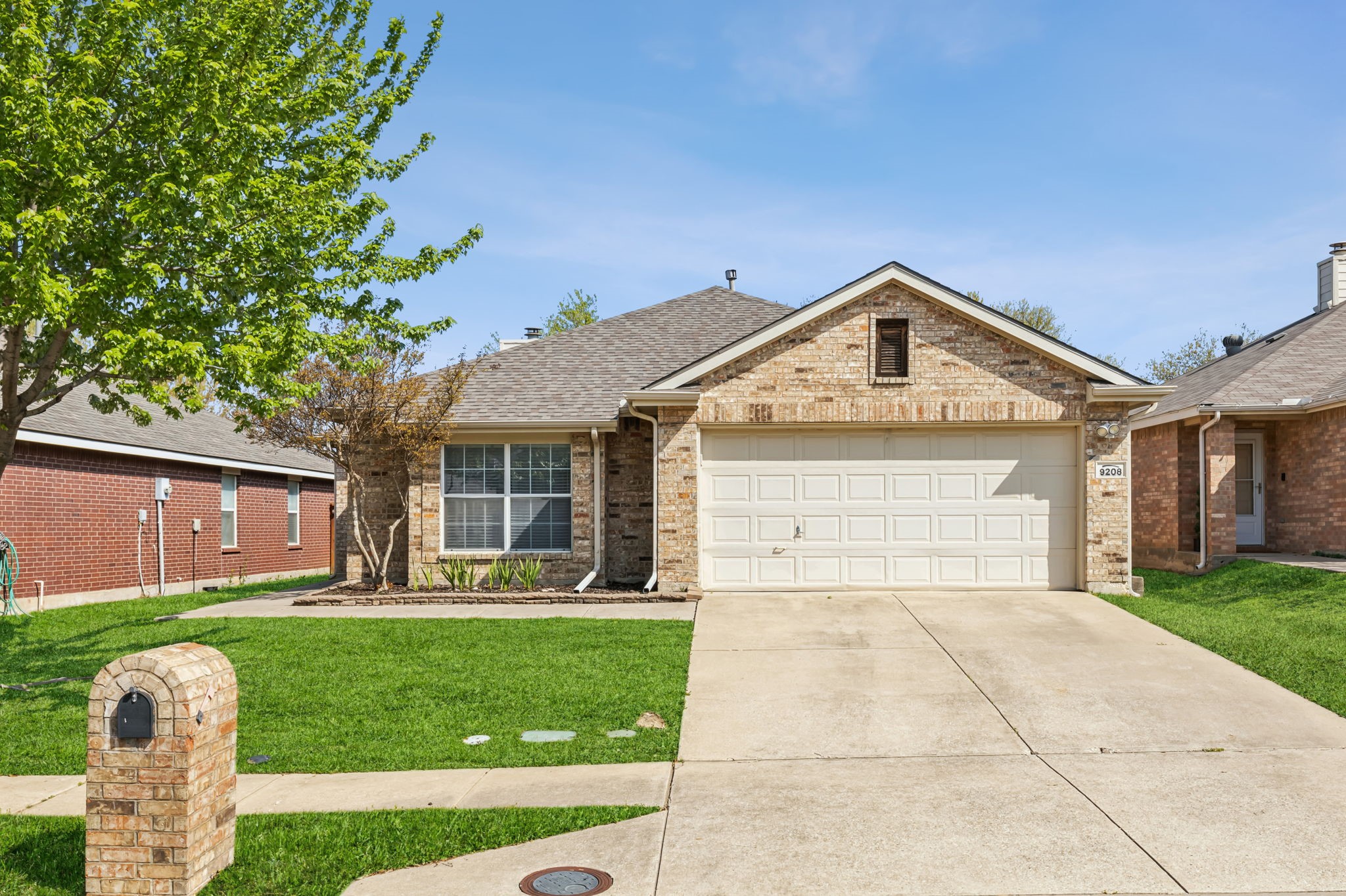 9208 Norfolk Lane