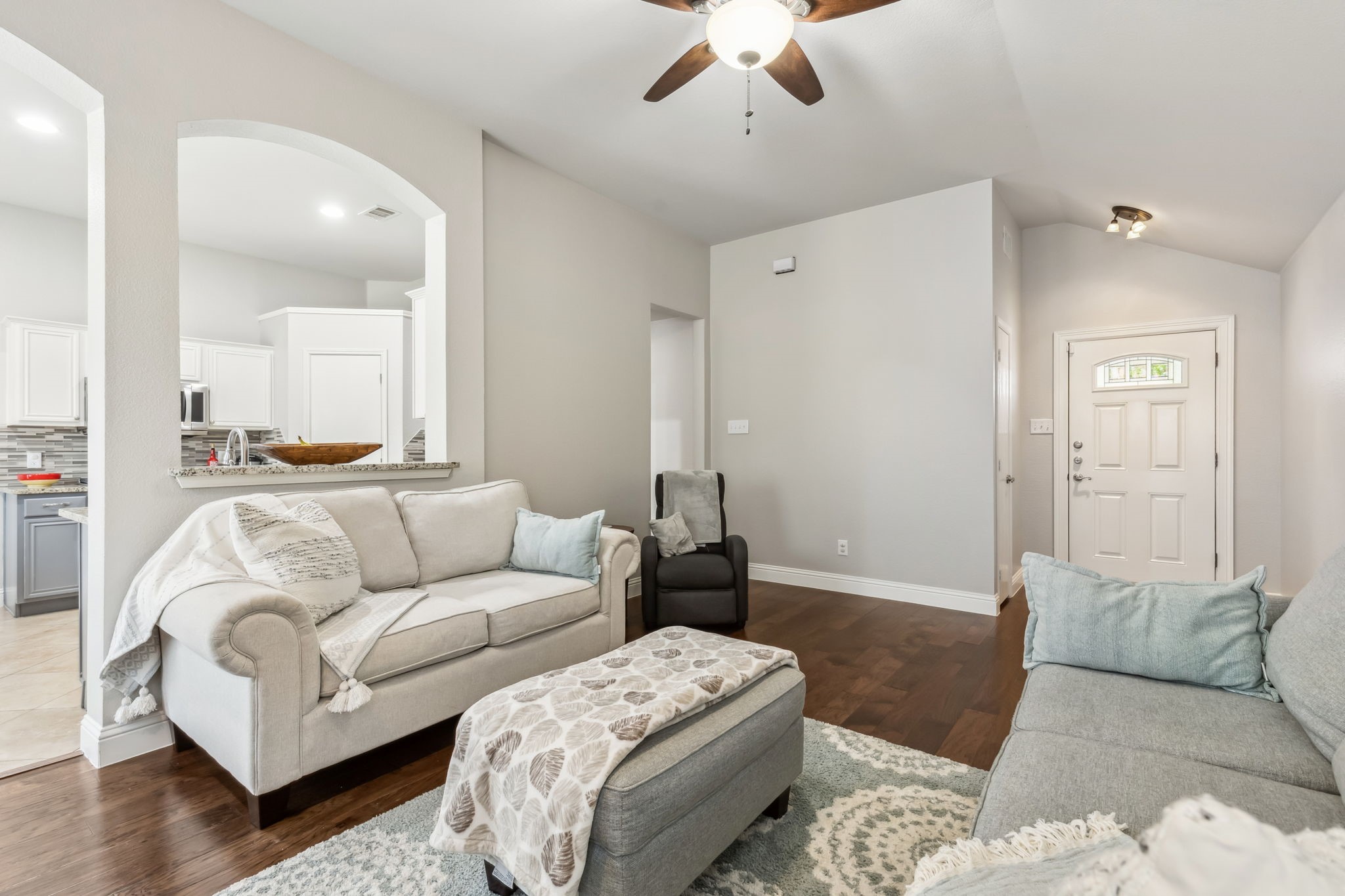 9208 Norfolk Lane
