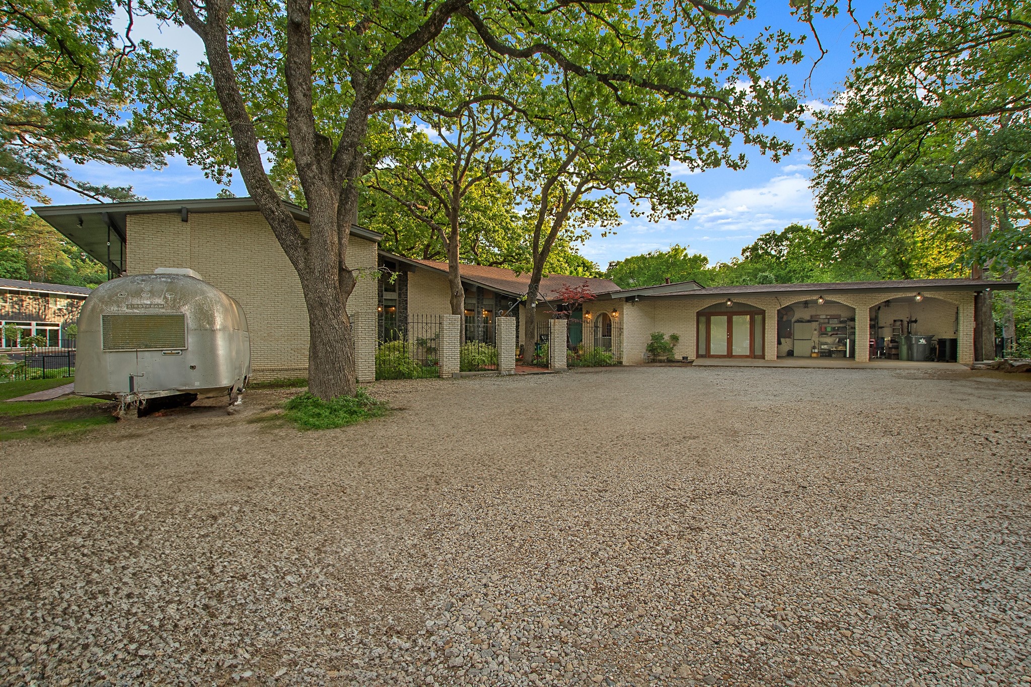 1709 Spring Lake Drive