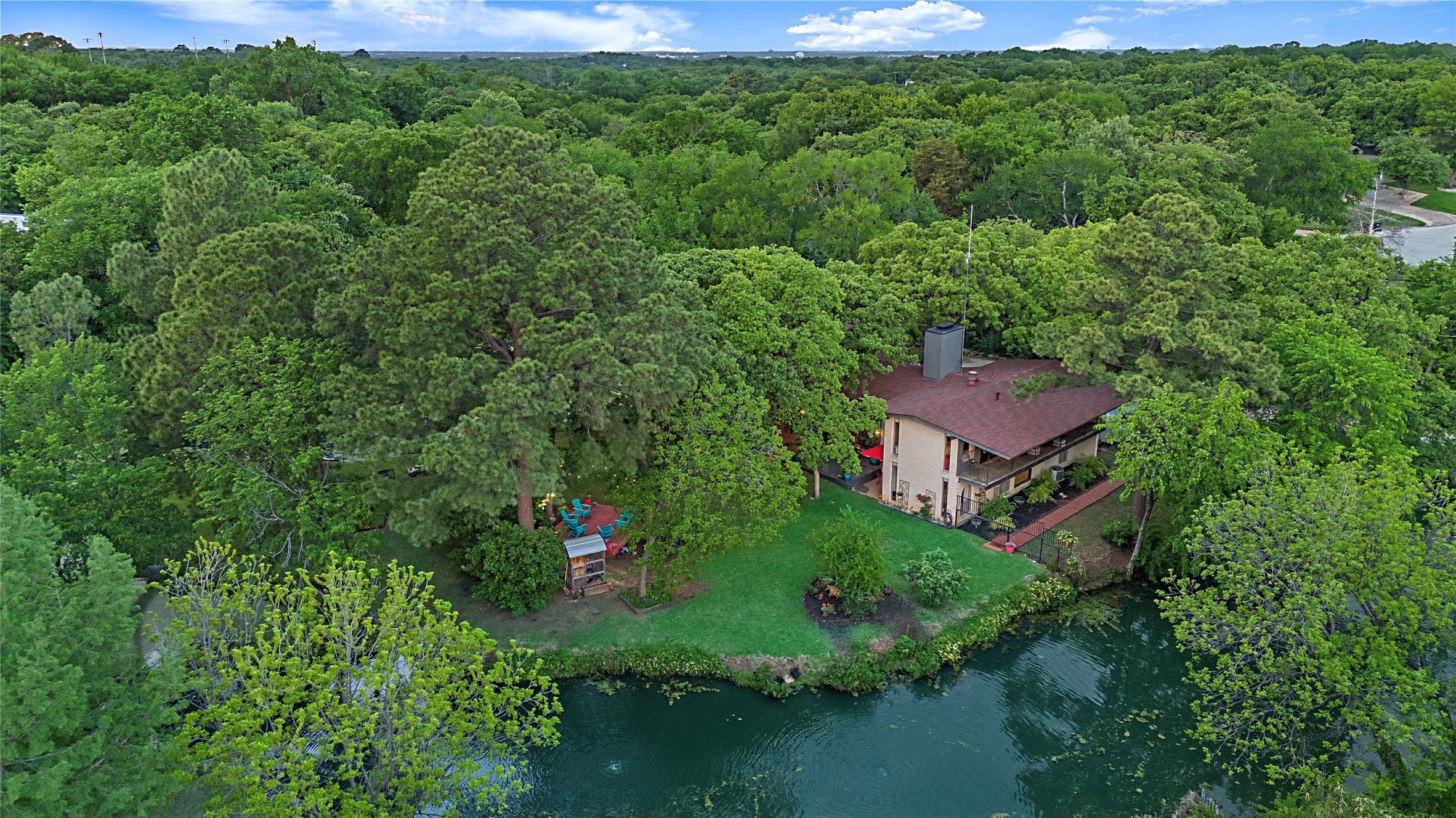 1709 Spring Lake Drive
