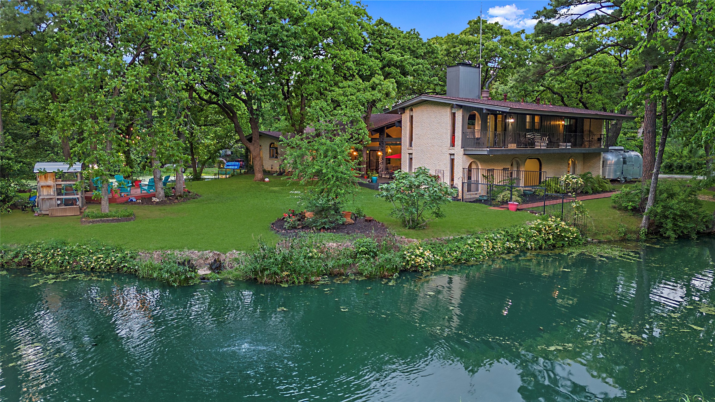 1709 Spring Lake Drive