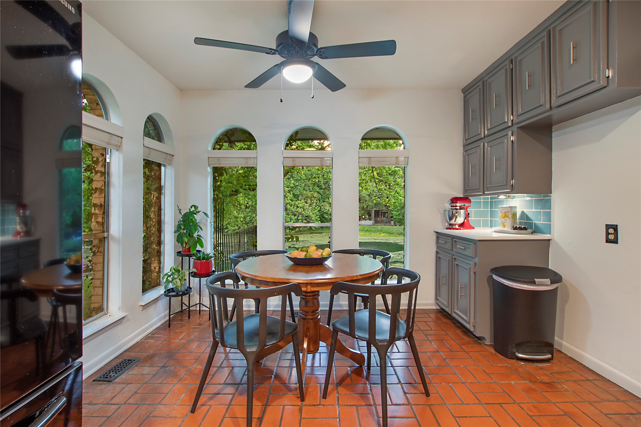 1709 Spring Lake Drive