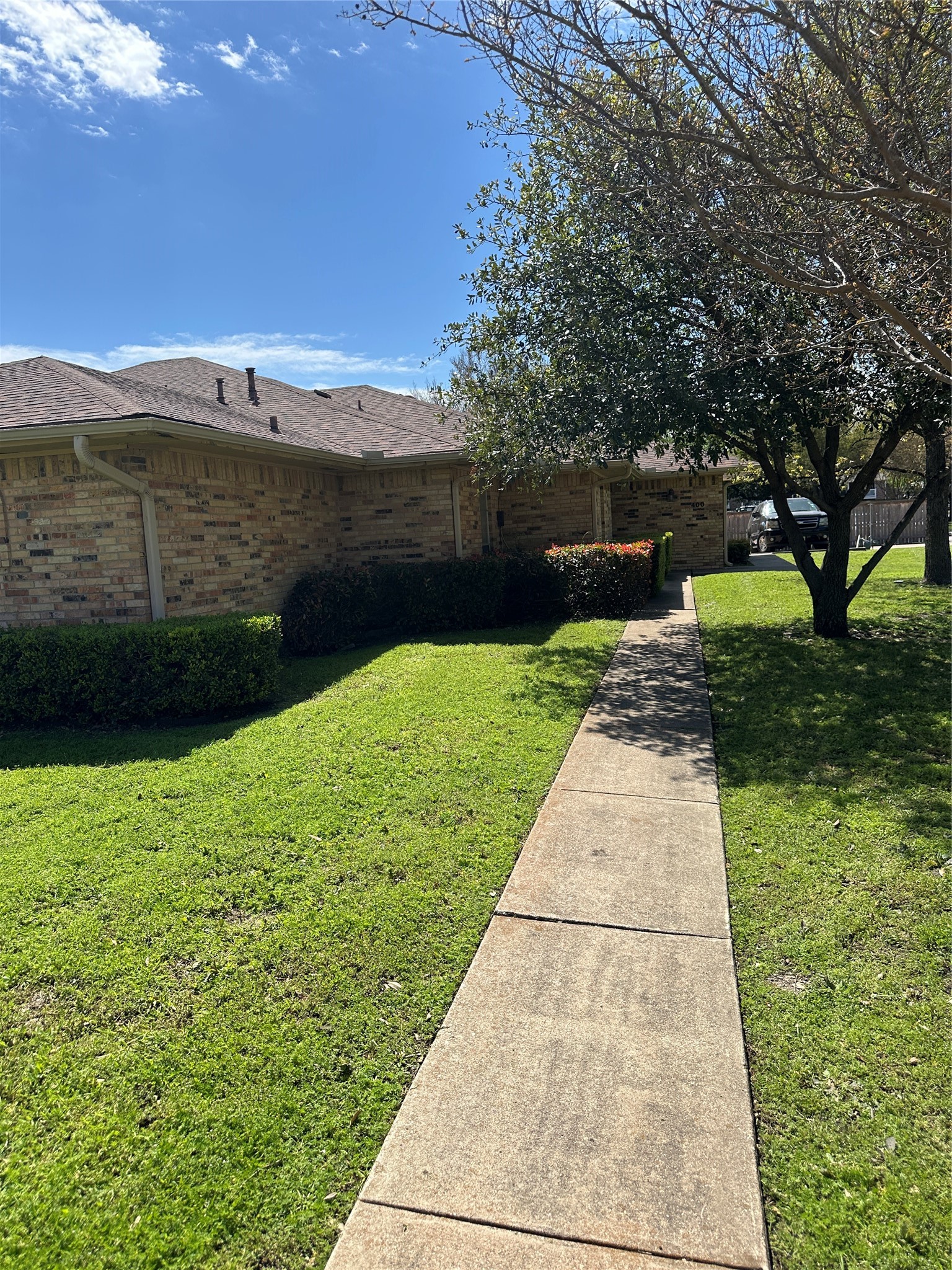 400 Tiffany Trail