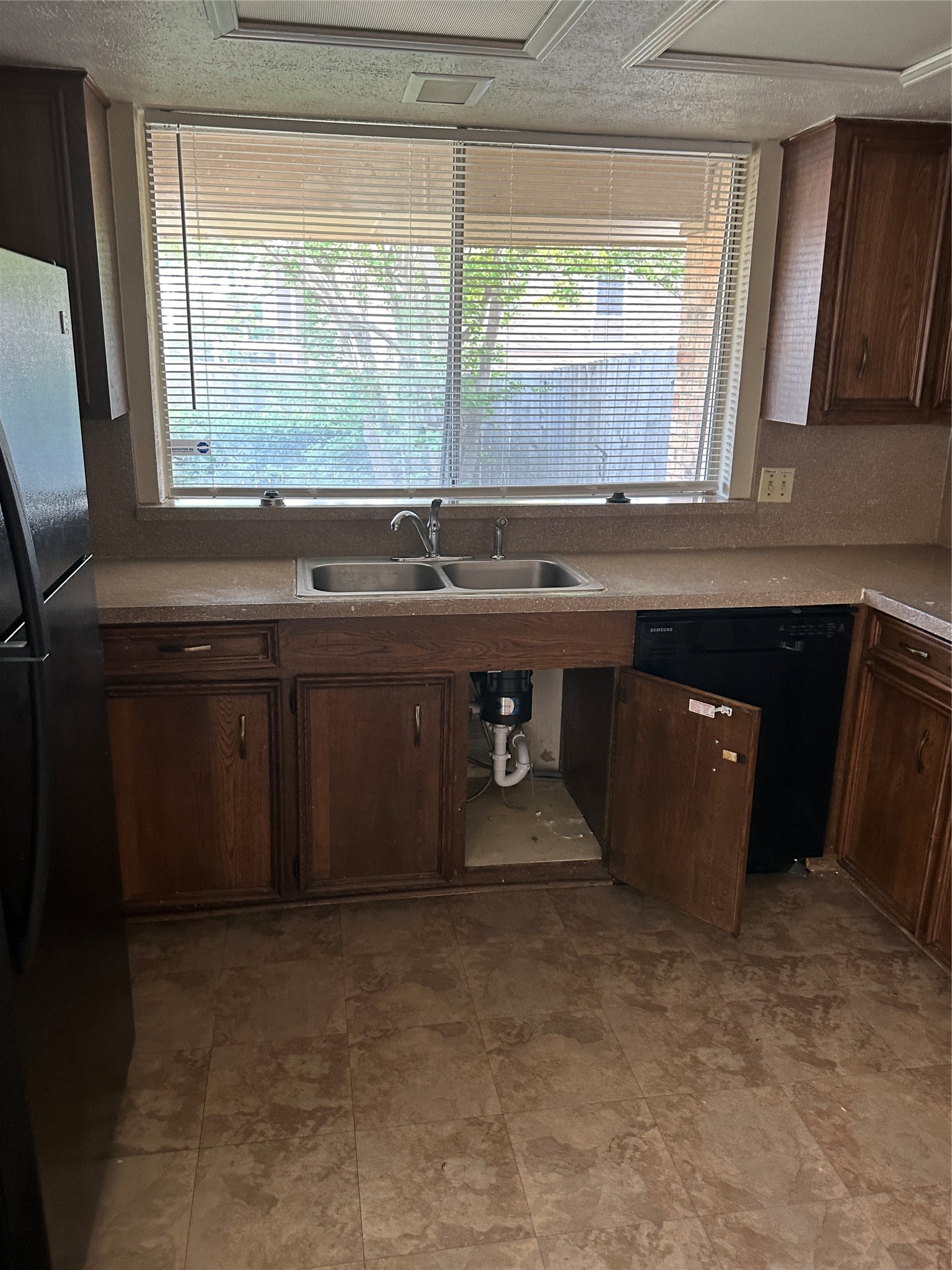 400 Tiffany Trail