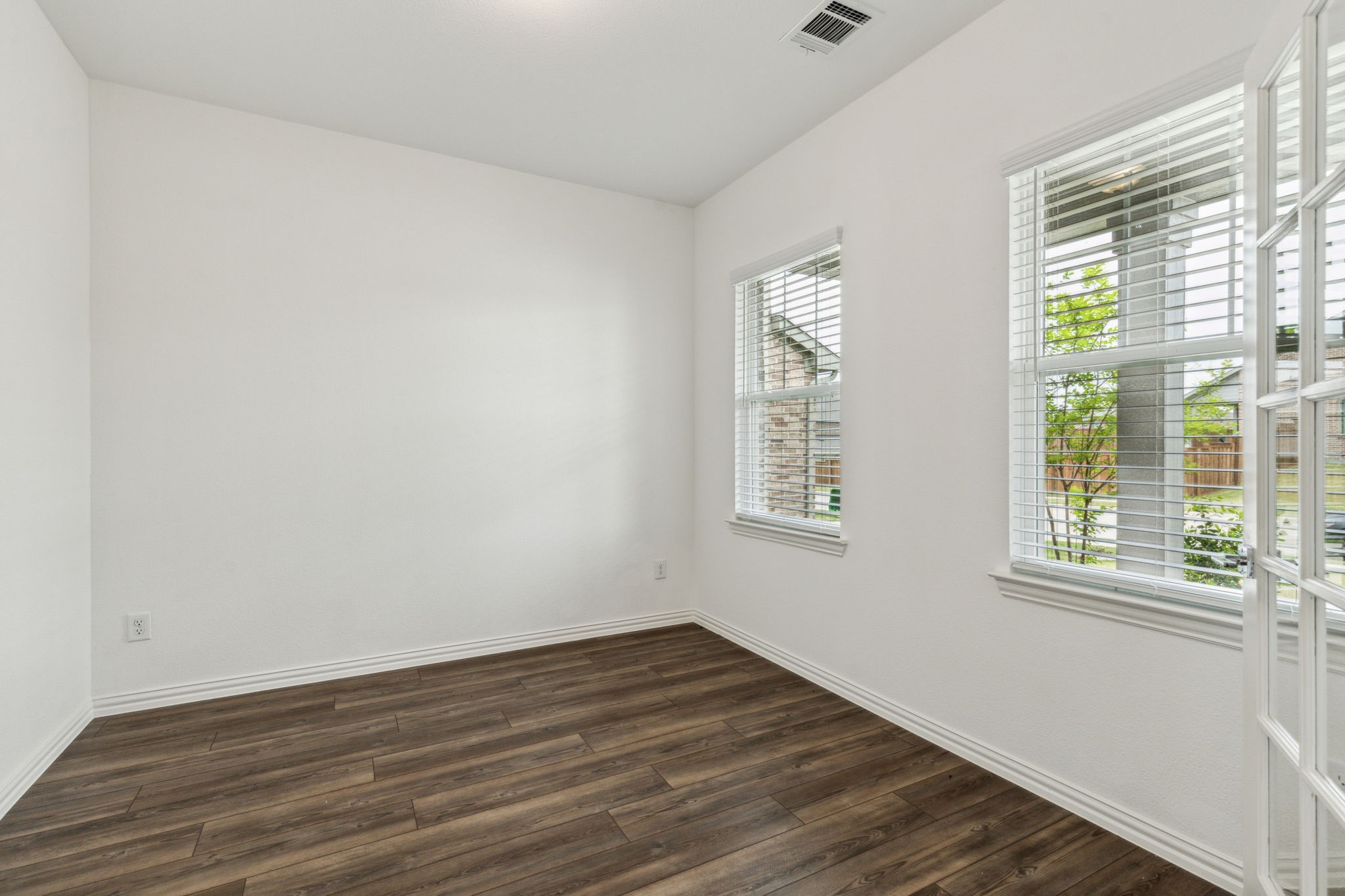 1517 Bridlepath Trail