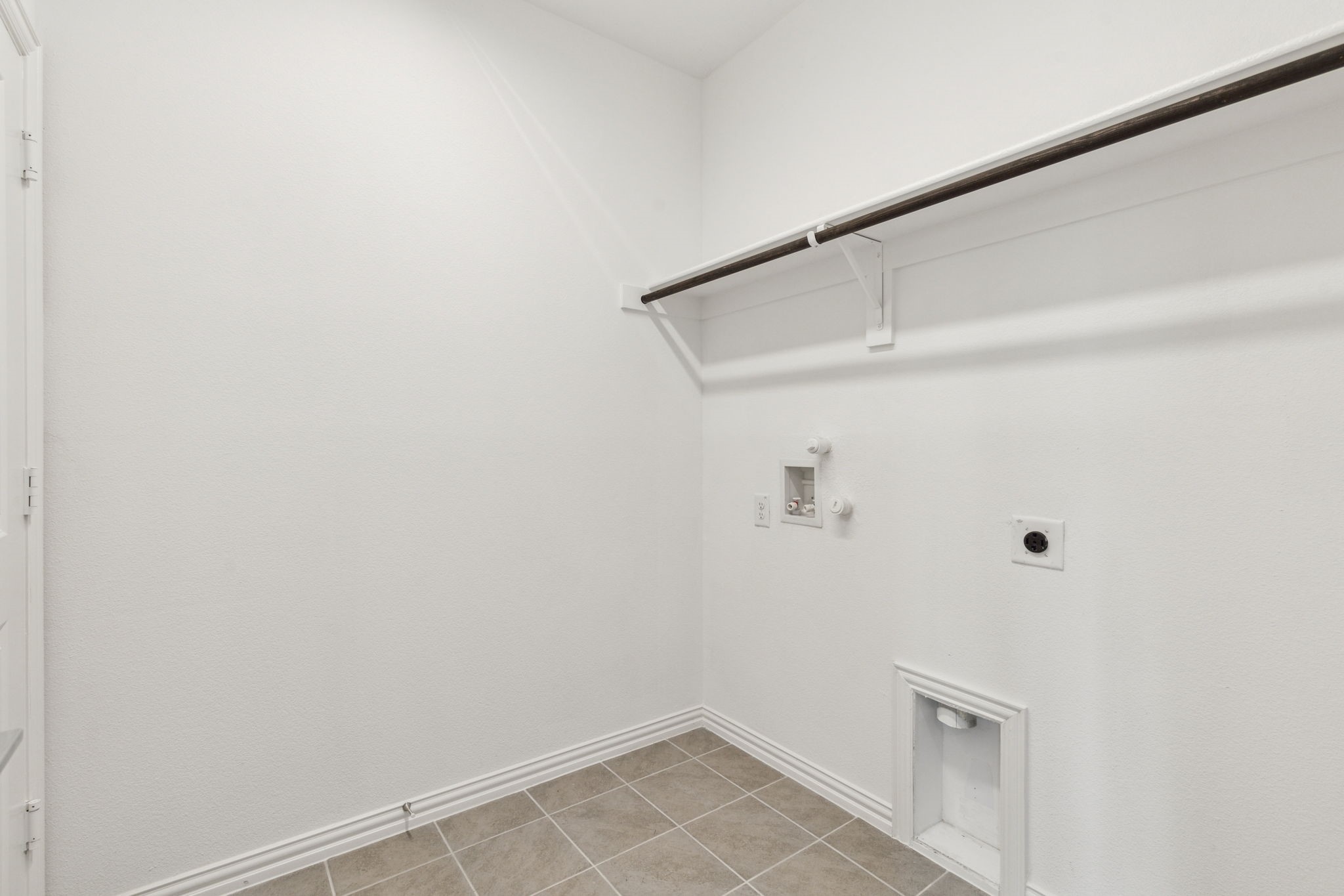 1517 Bridlepath Trail