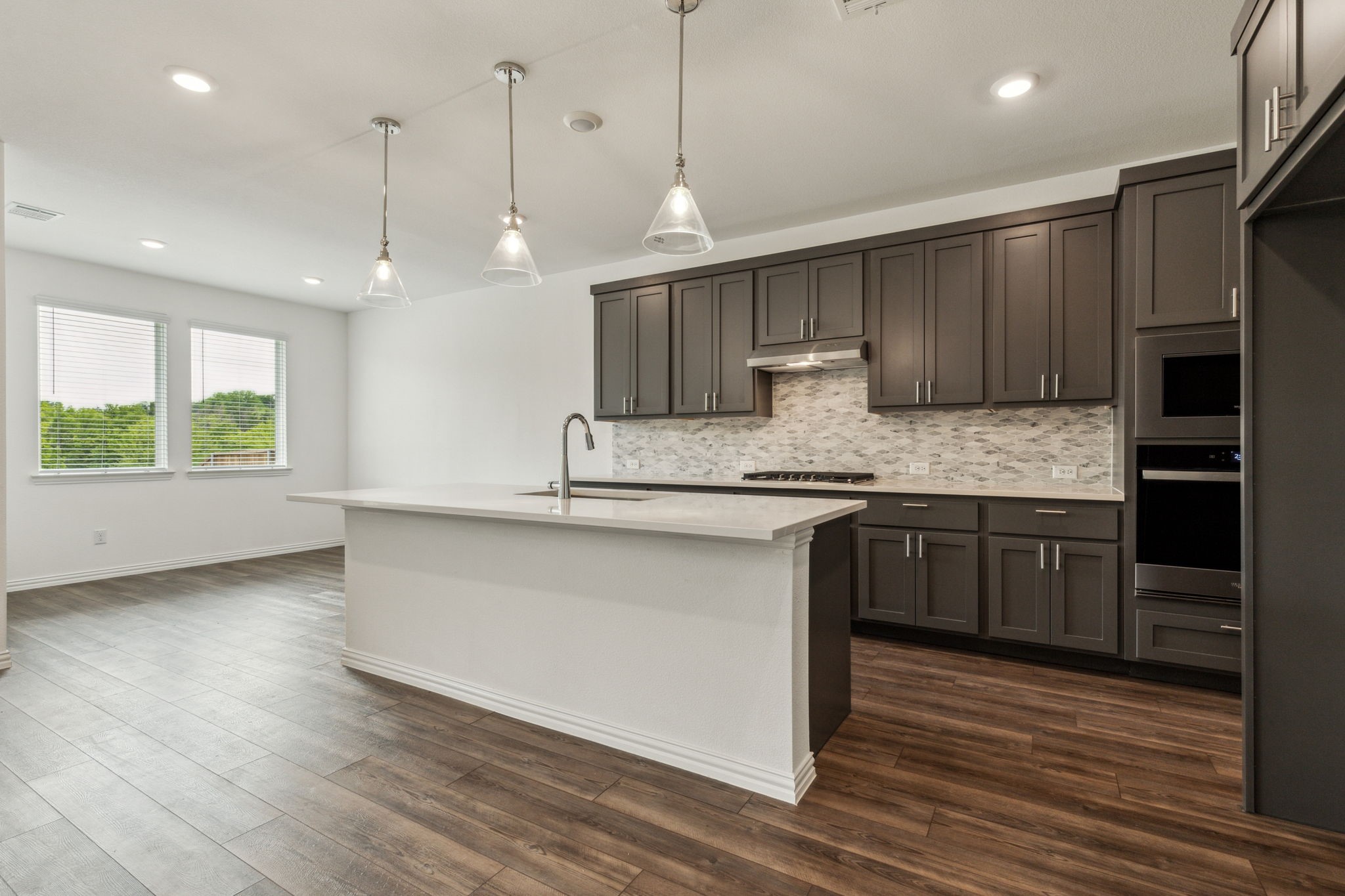1517 Bridlepath Trail