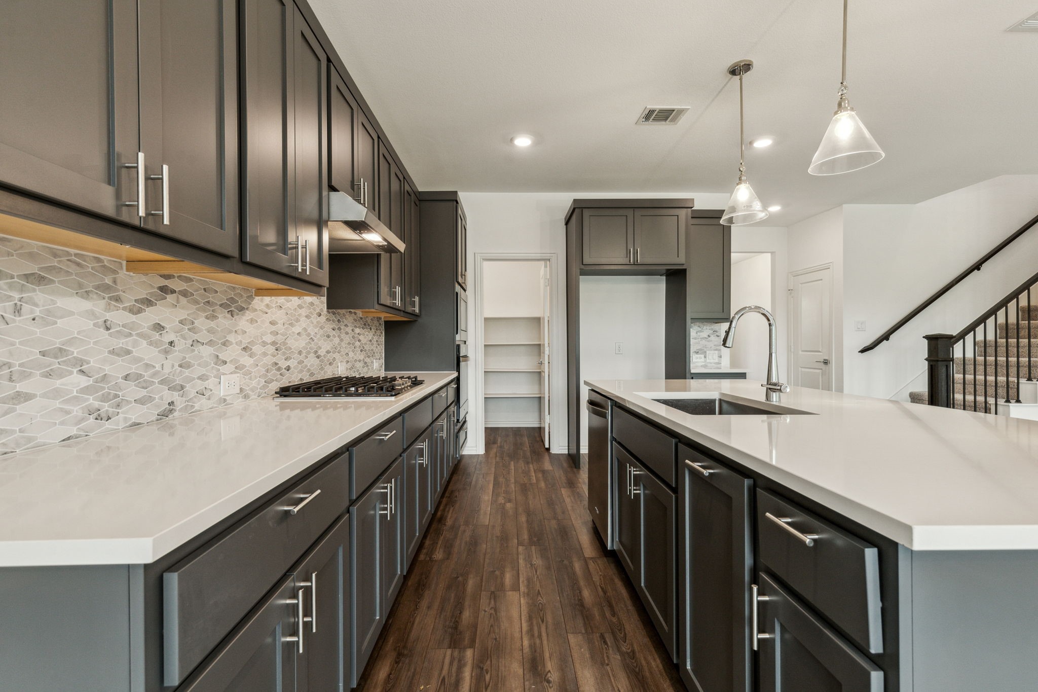 1517 Bridlepath Trail