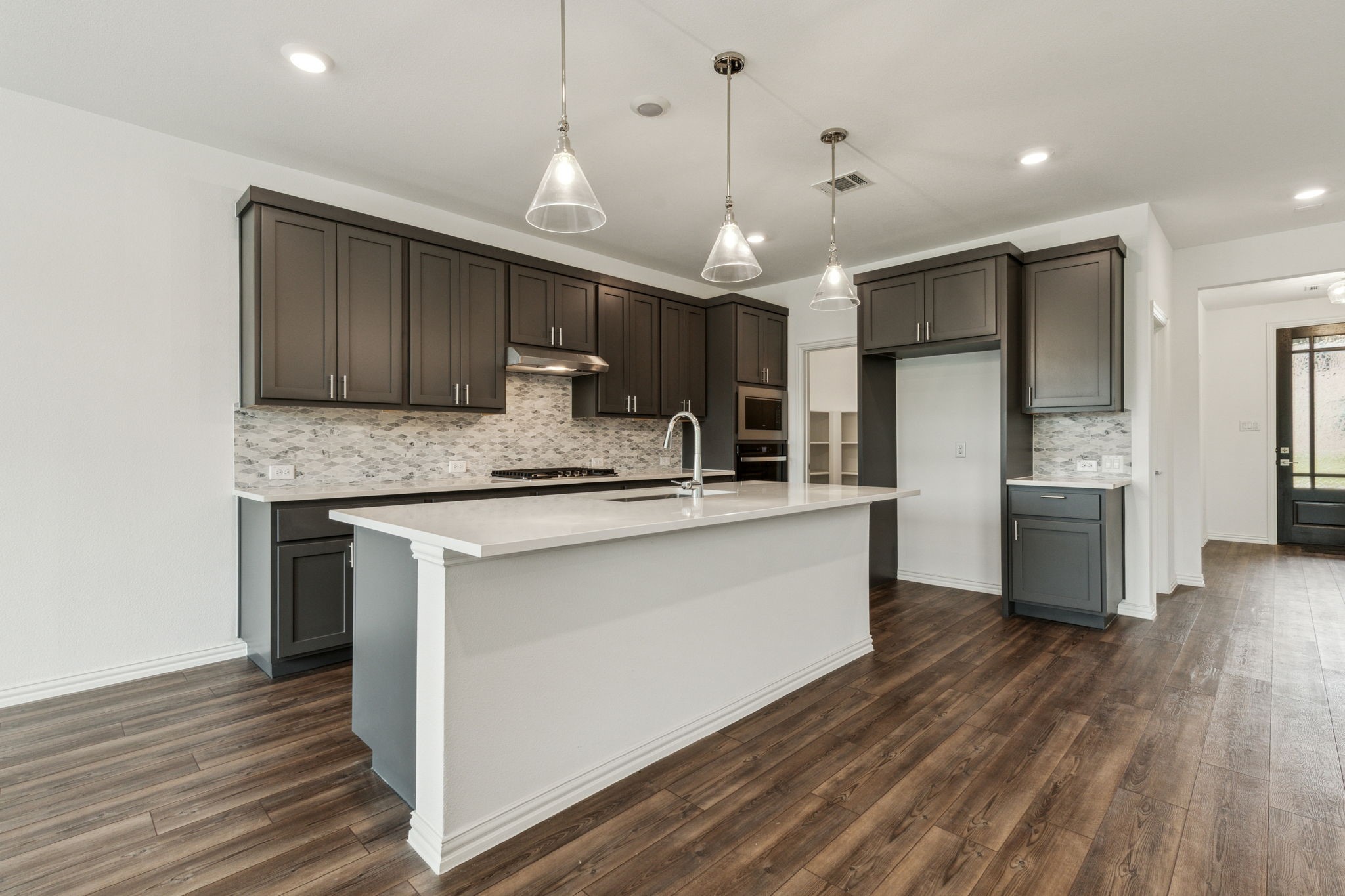1517 Bridlepath Trail
