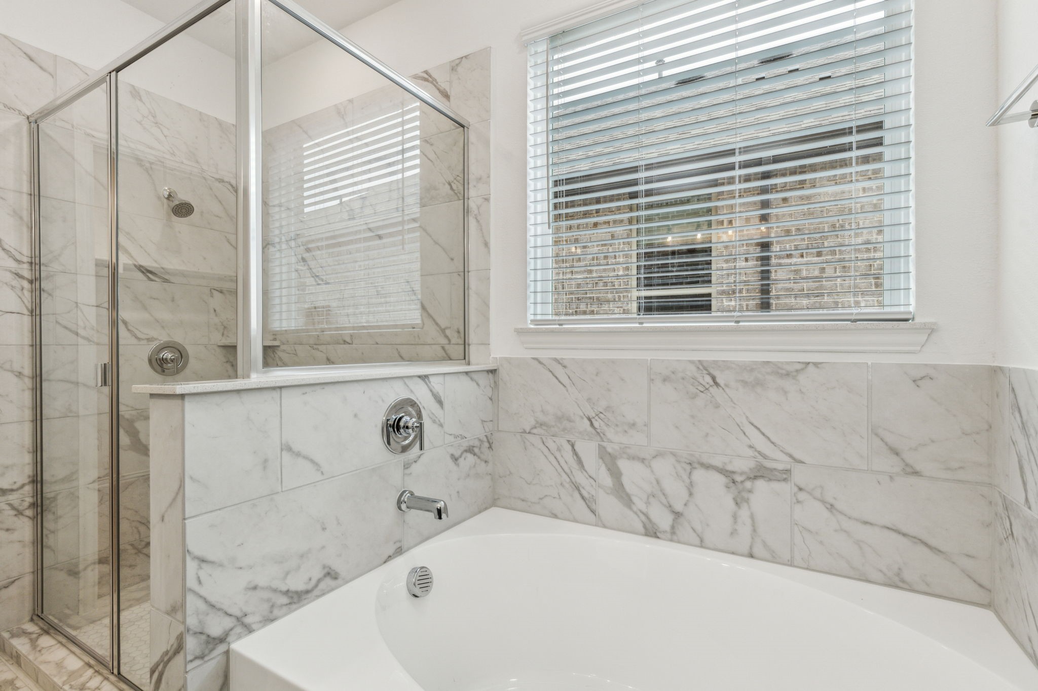1517 Bridlepath Trail