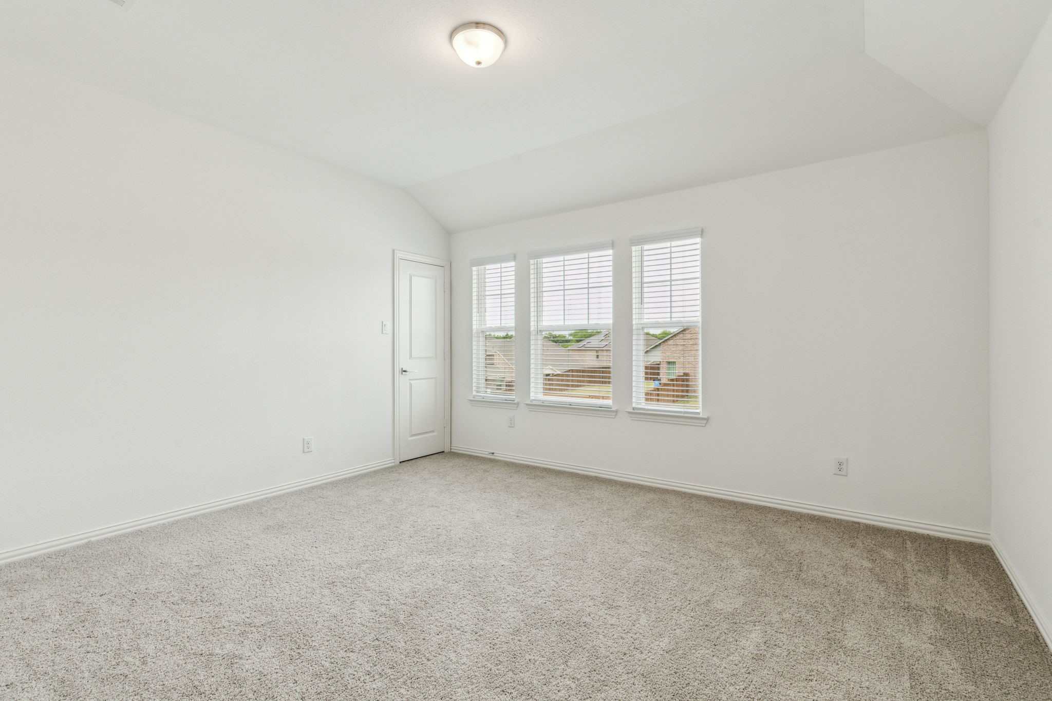 1517 Bridlepath Trail