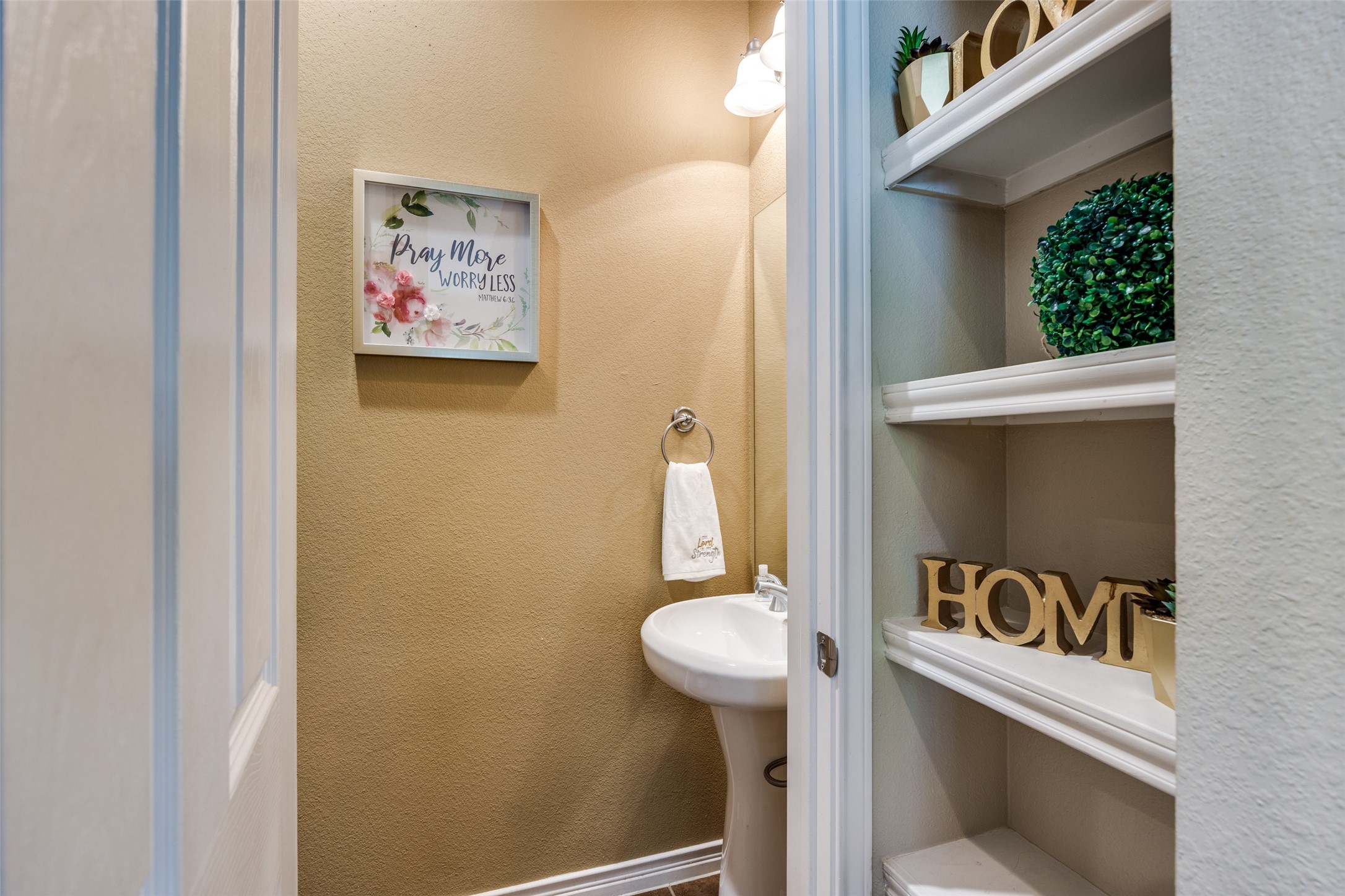 1207 Lake Pointe Way