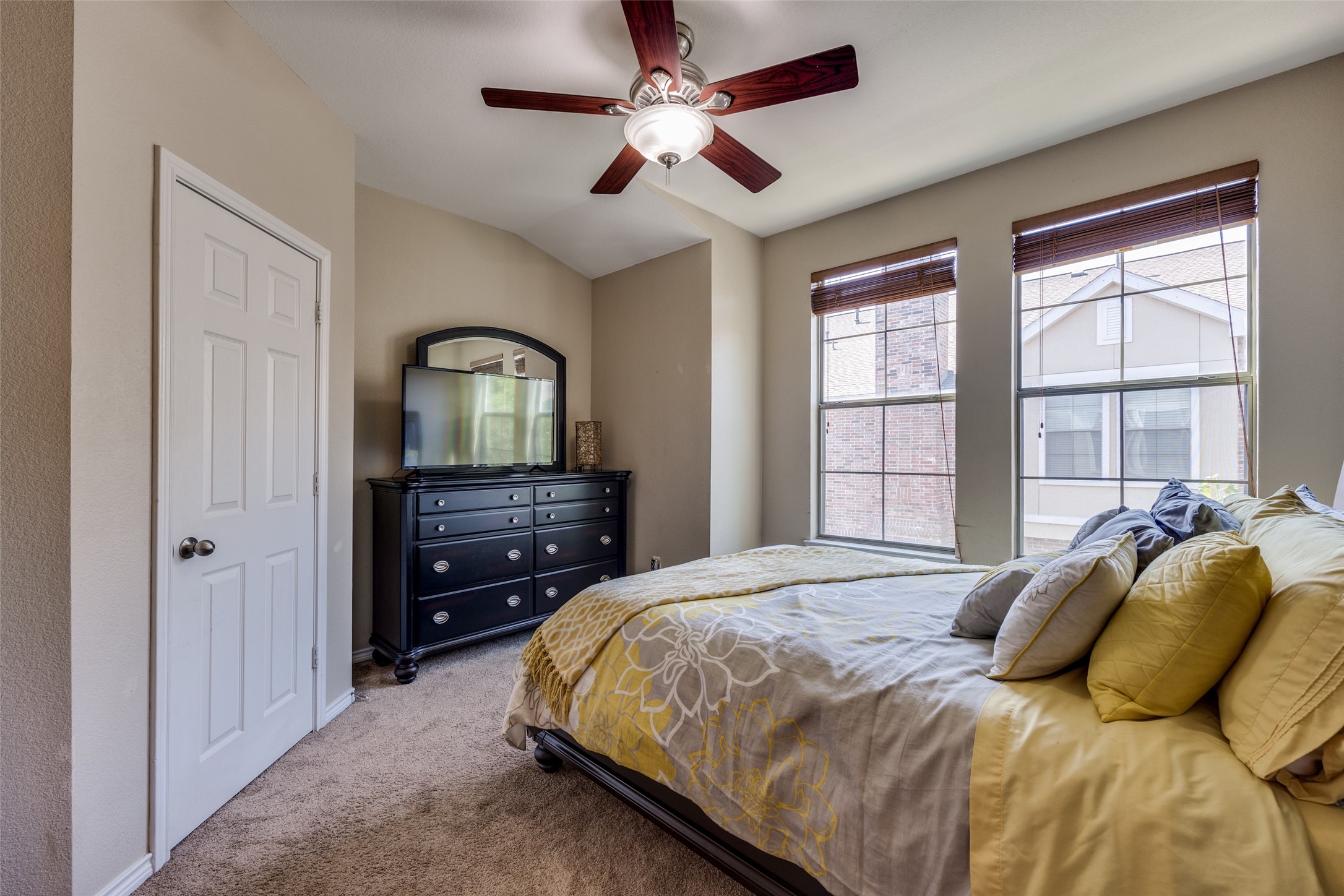 1207 Lake Pointe Way