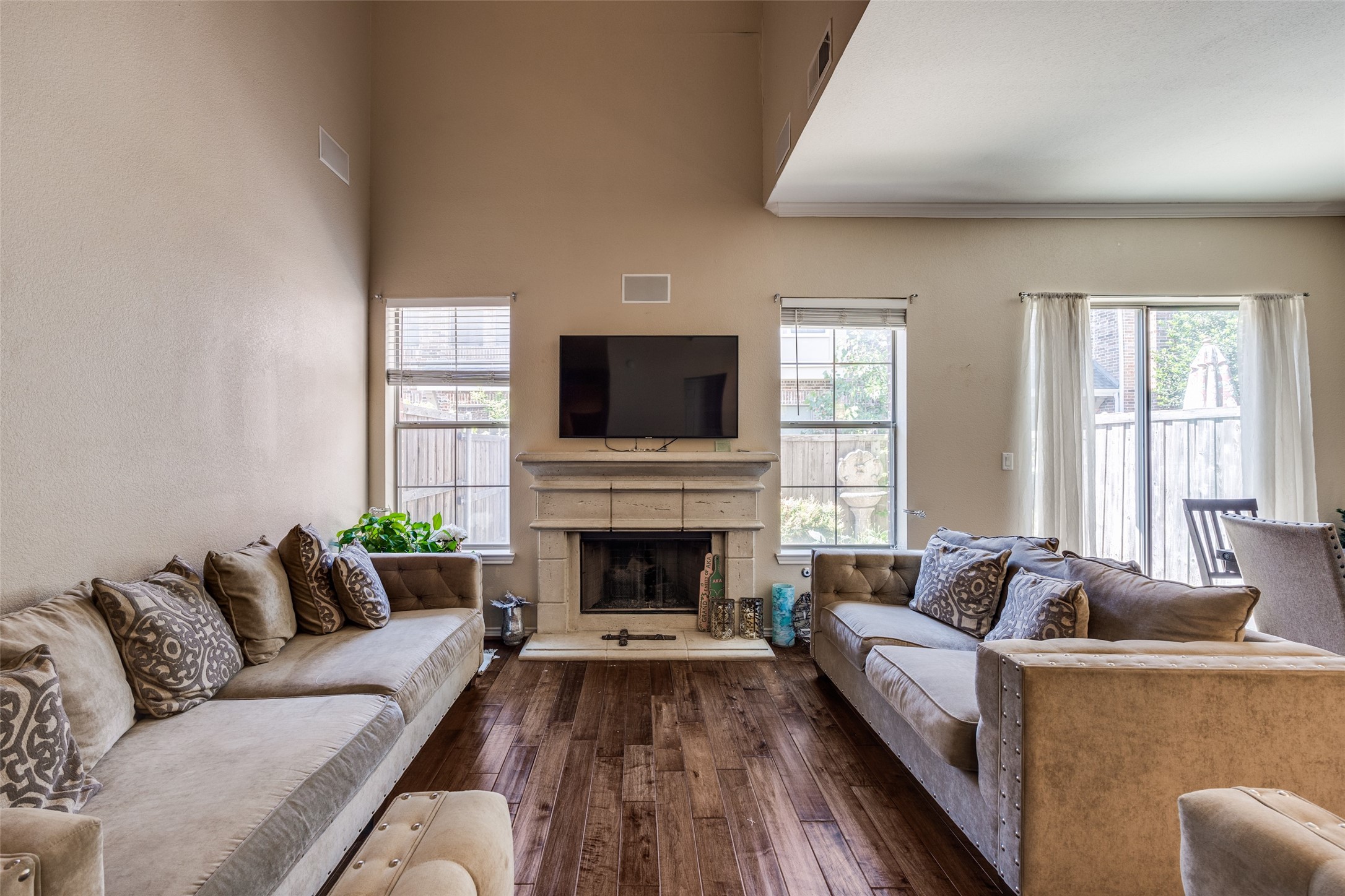 1207 Lake Pointe Way