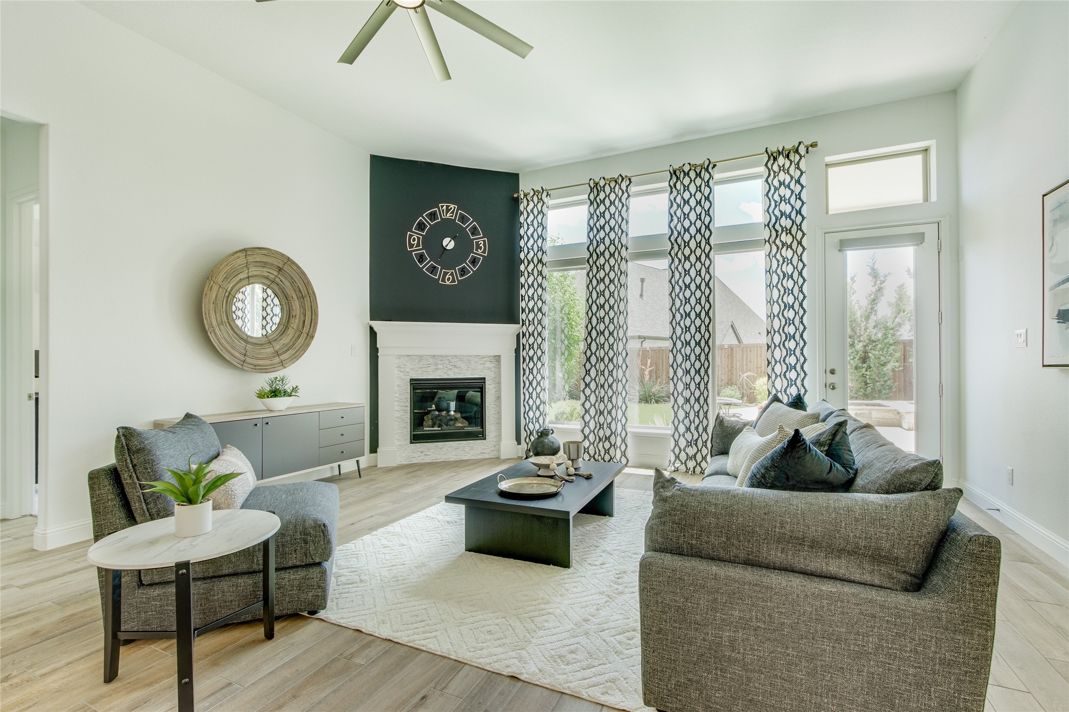 2406 Capitol Place