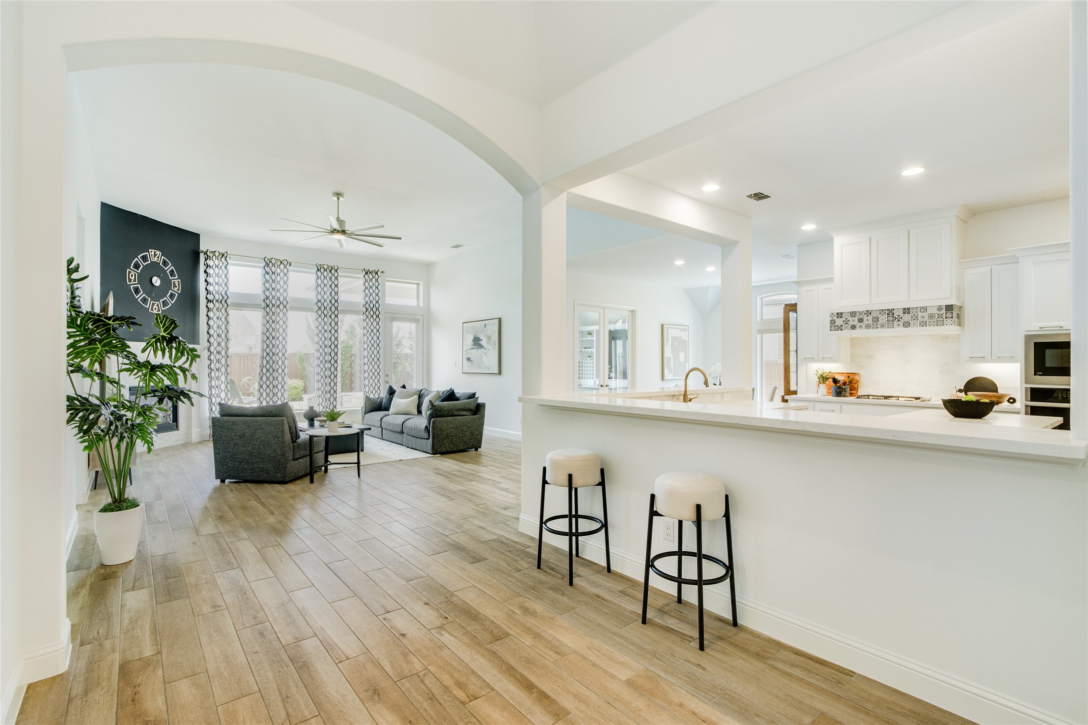 2406 Capitol Place