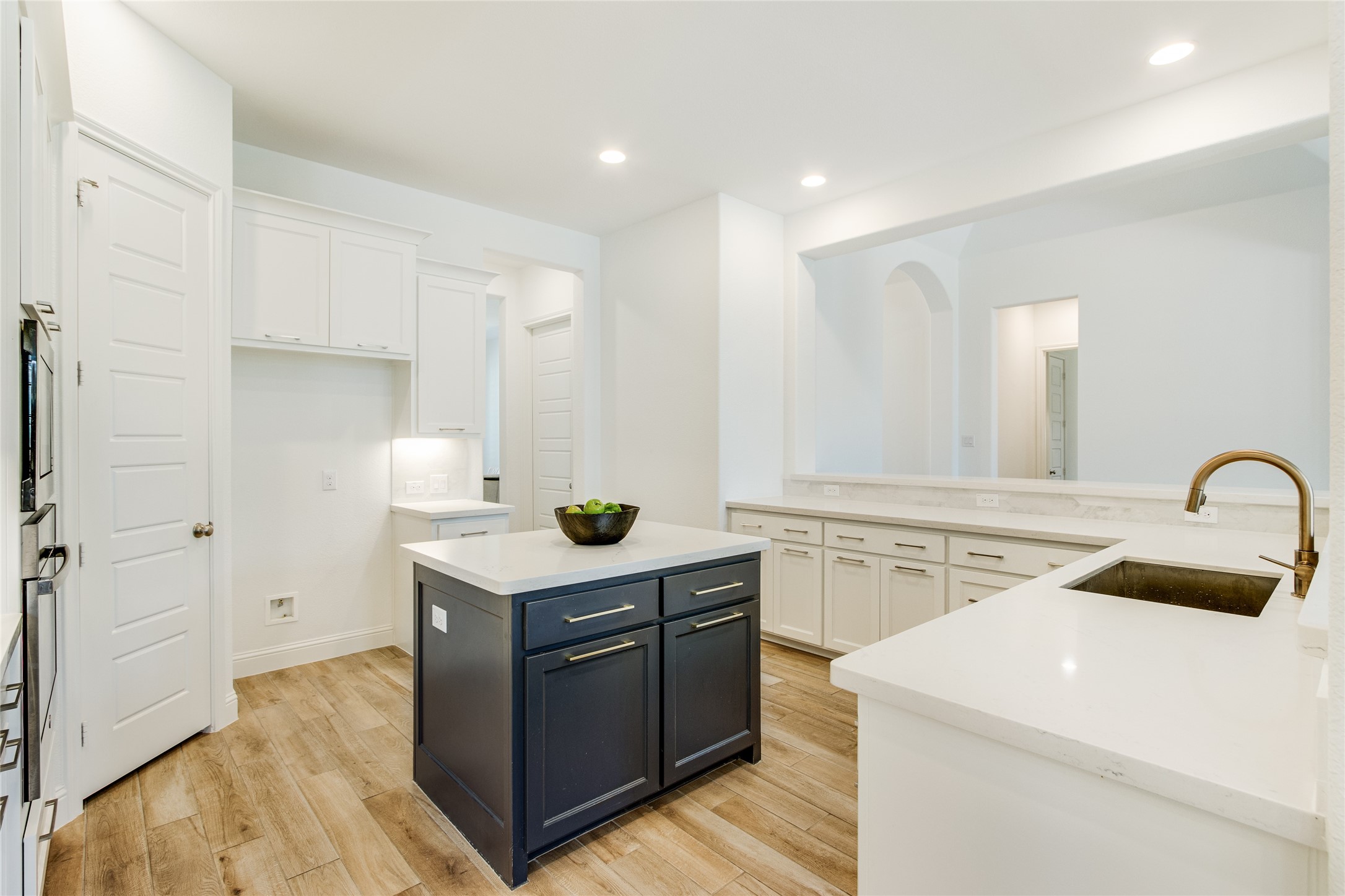 2406 Capitol Place