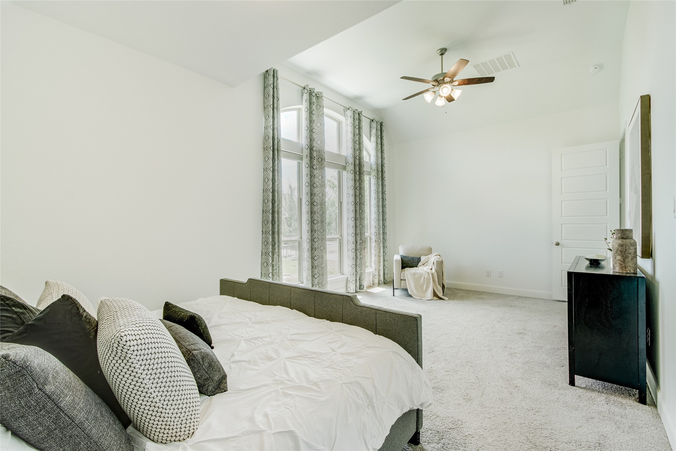 2406 Capitol Place
