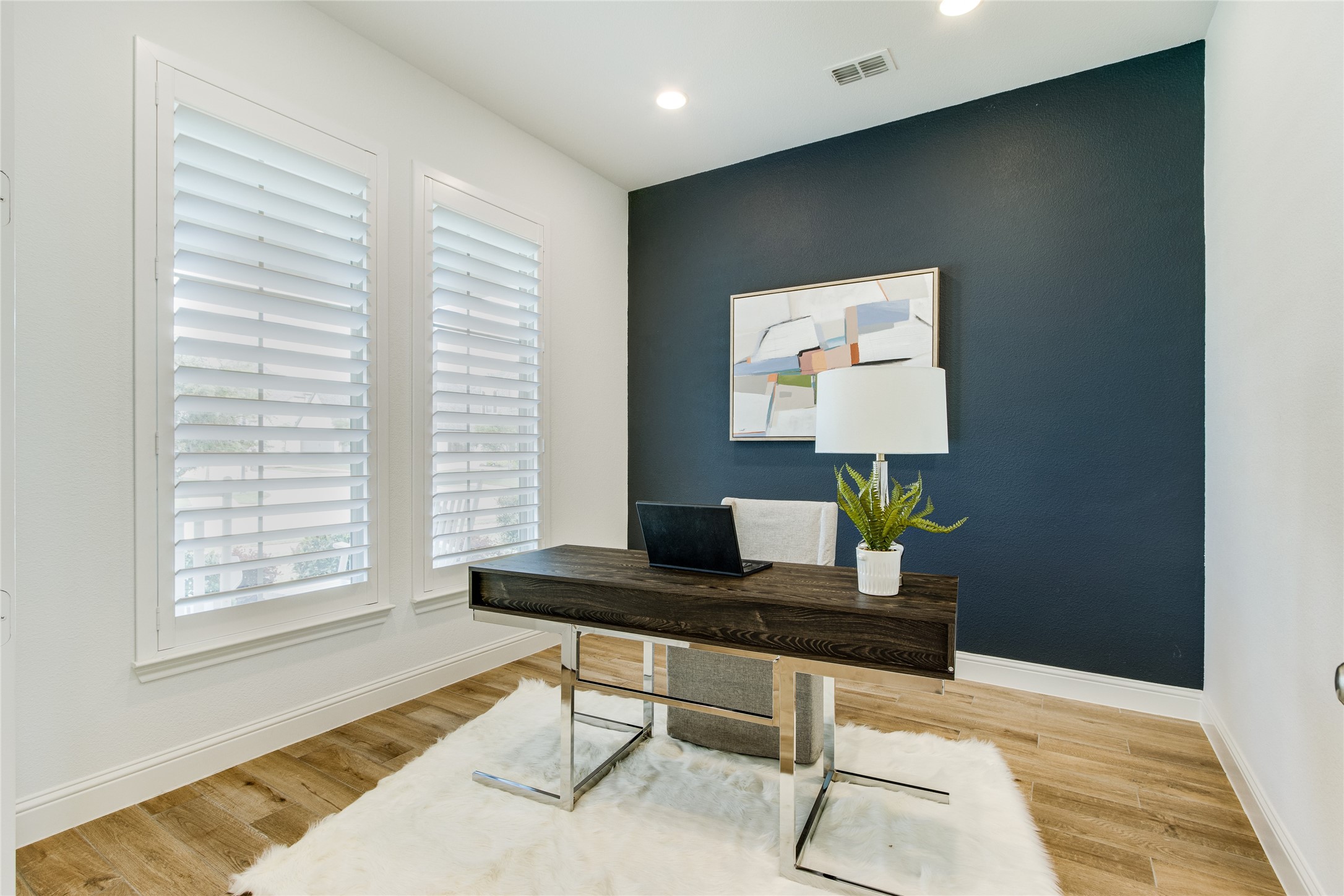2406 Capitol Place