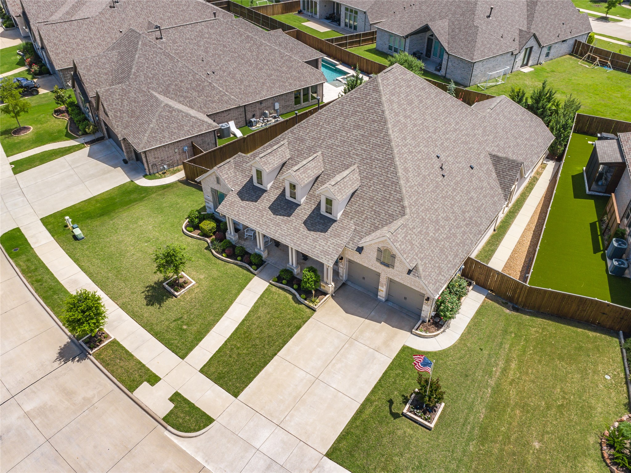 2406 Capitol Place