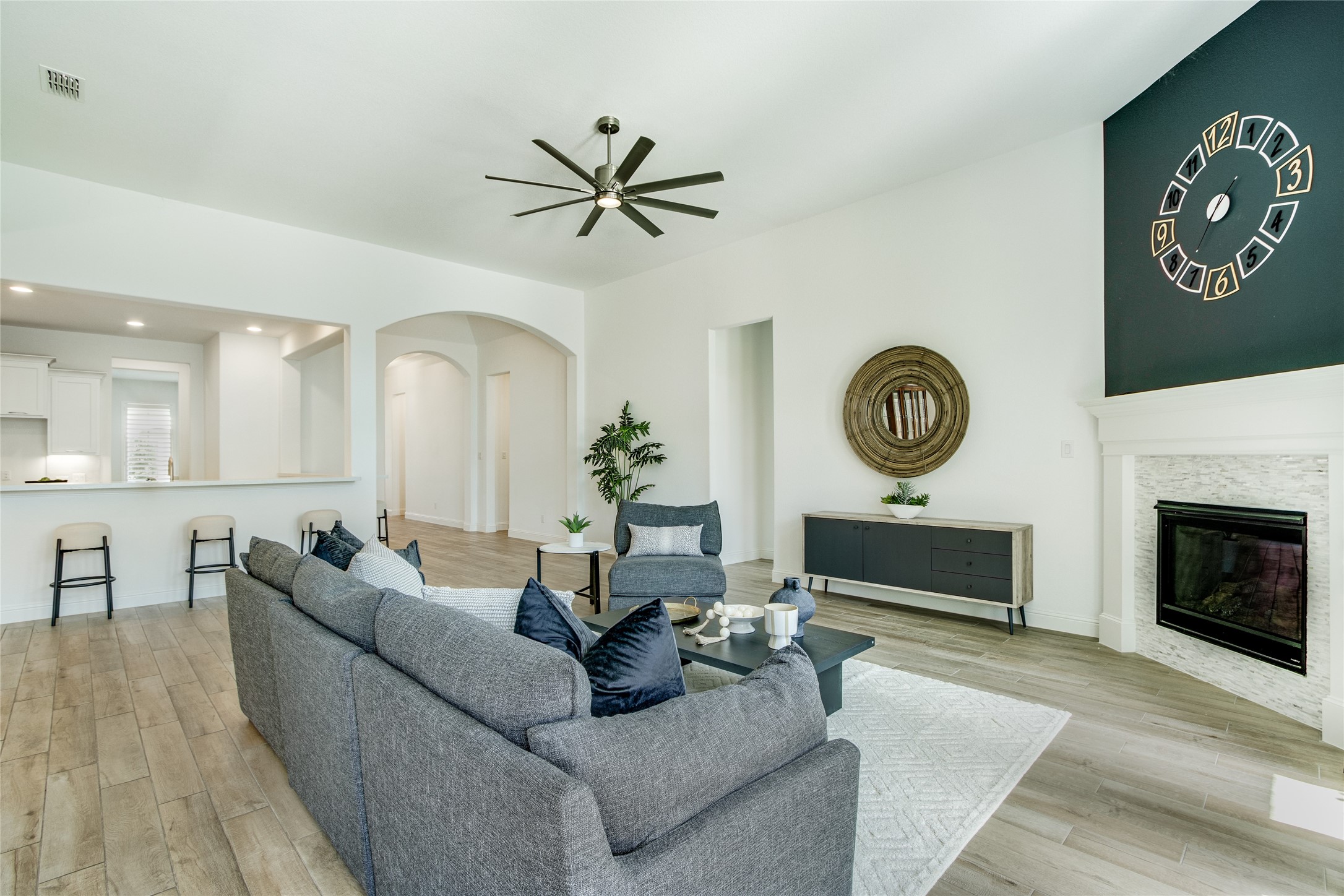 2406 Capitol Place