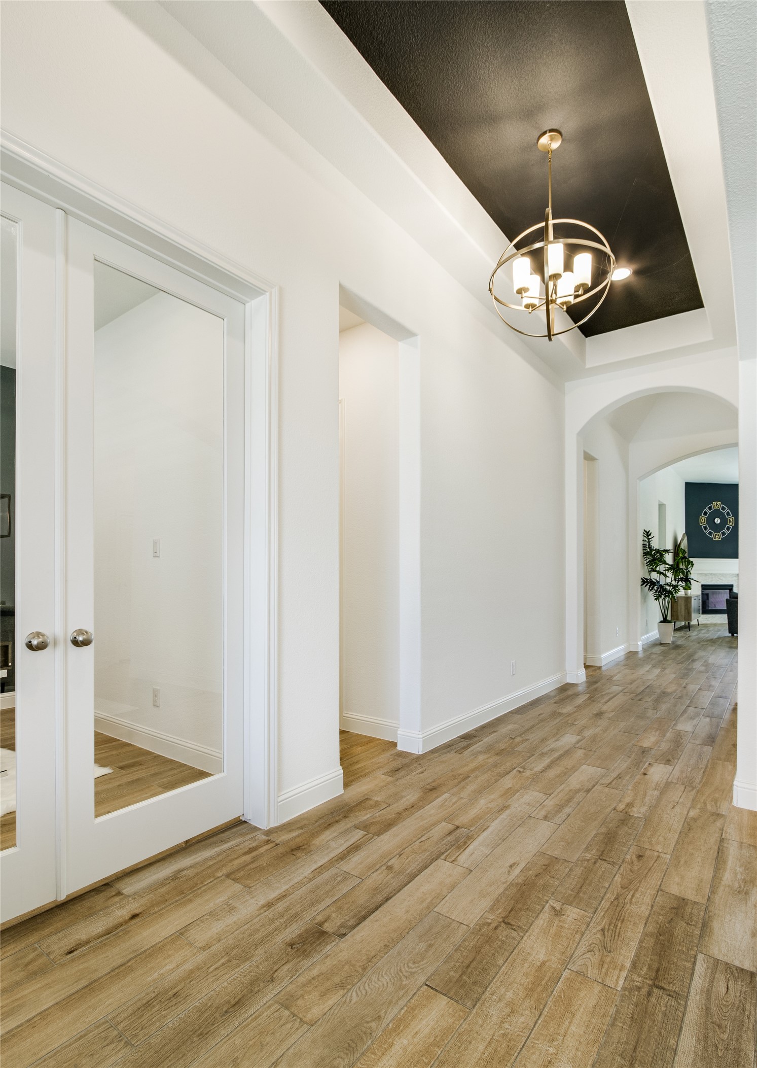 2406 Capitol Place