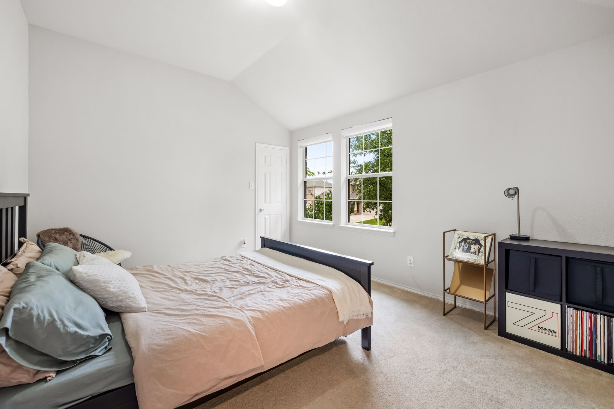 6005 Mariposa Drive