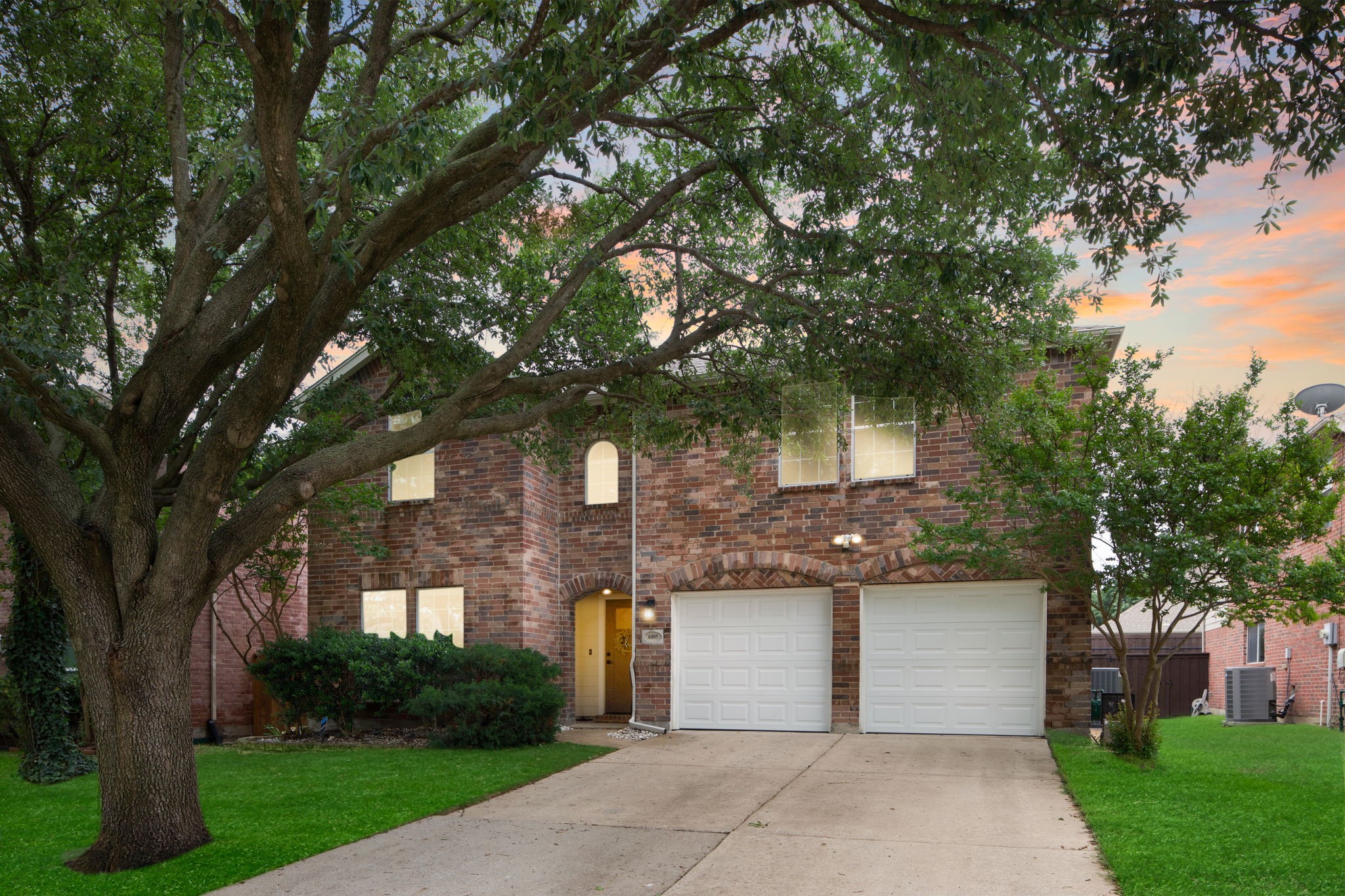 6005 Mariposa Drive
