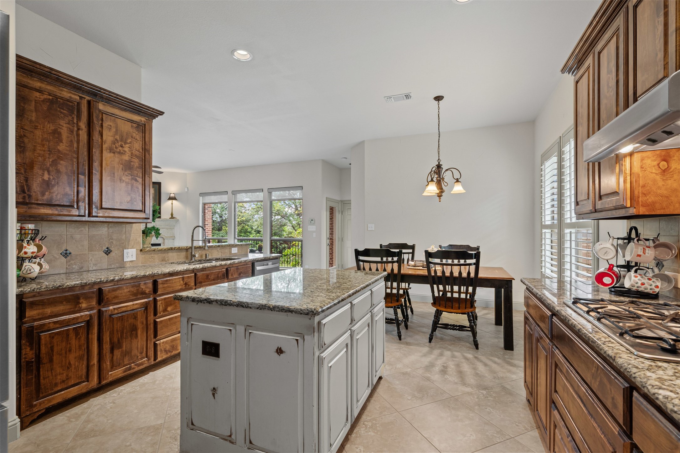 2241 Magic Mantle Drive