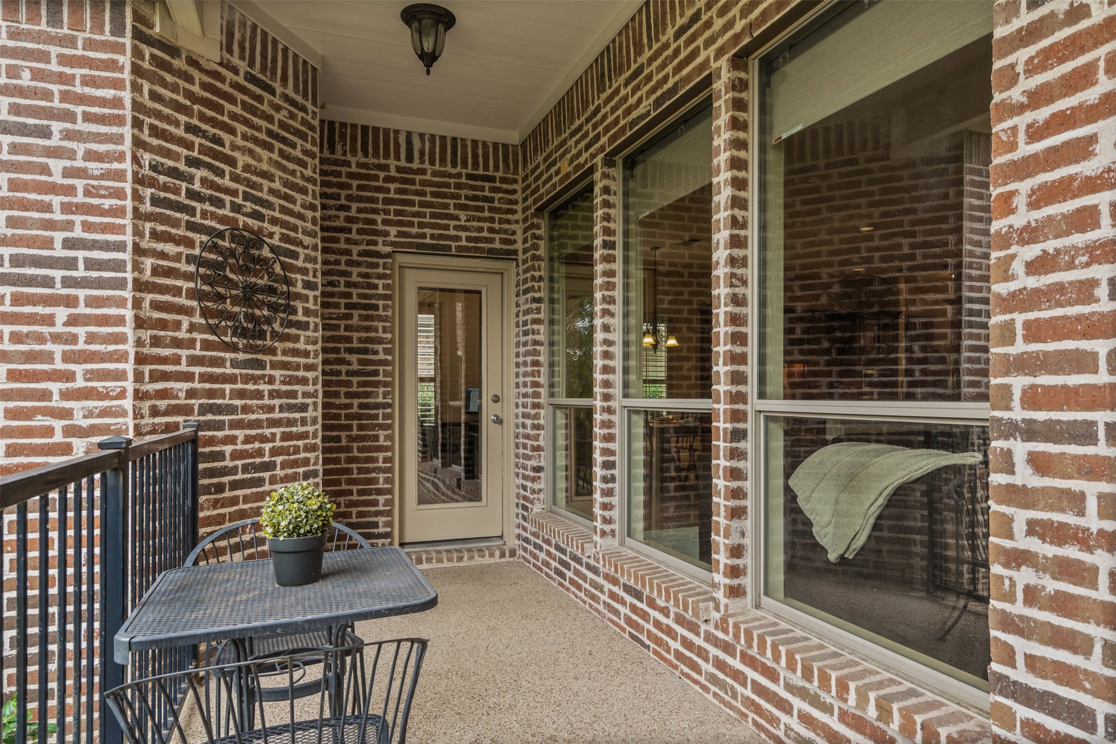 2241 Magic Mantle Drive