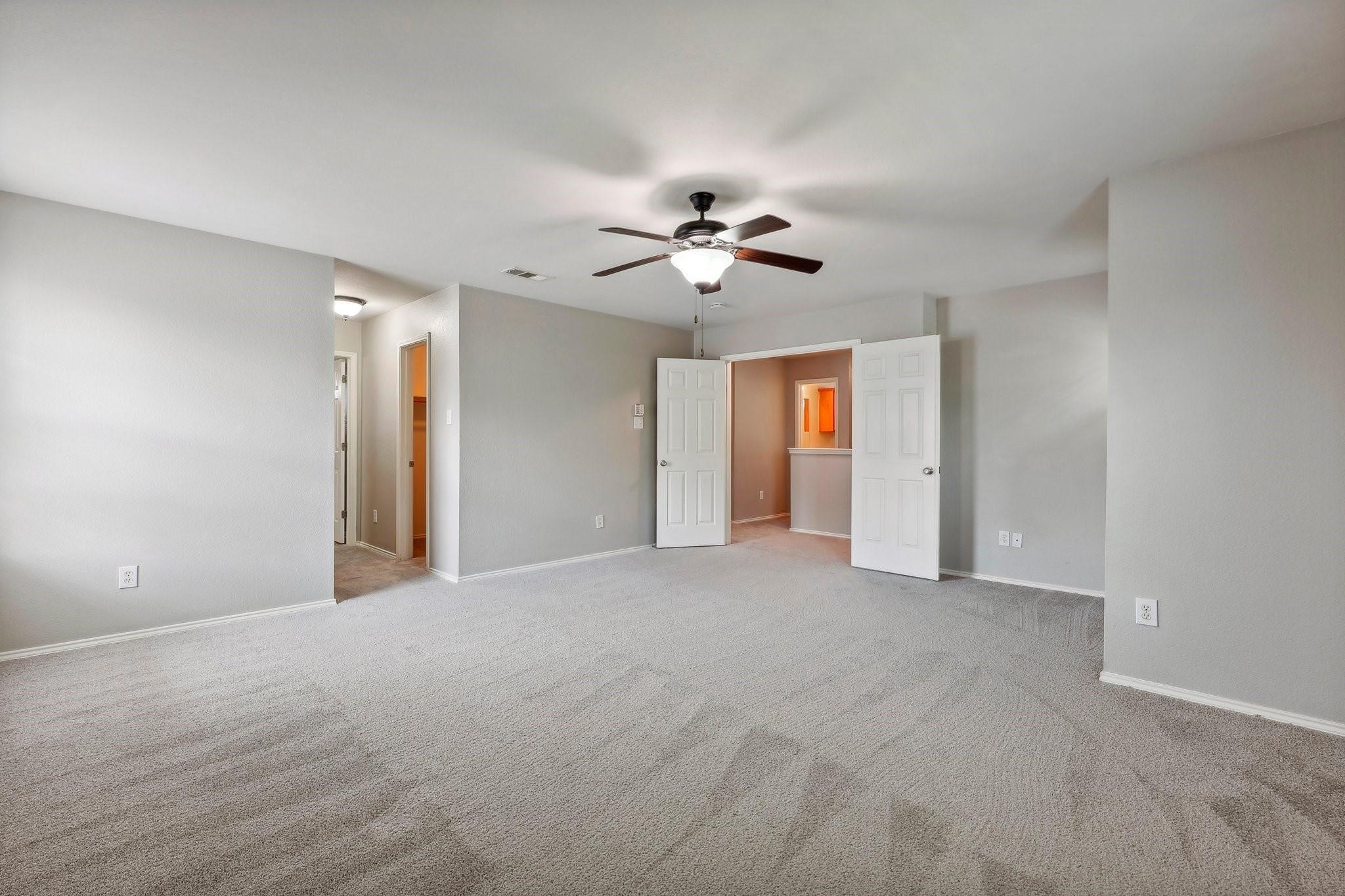 12319 Ridgetop Circle