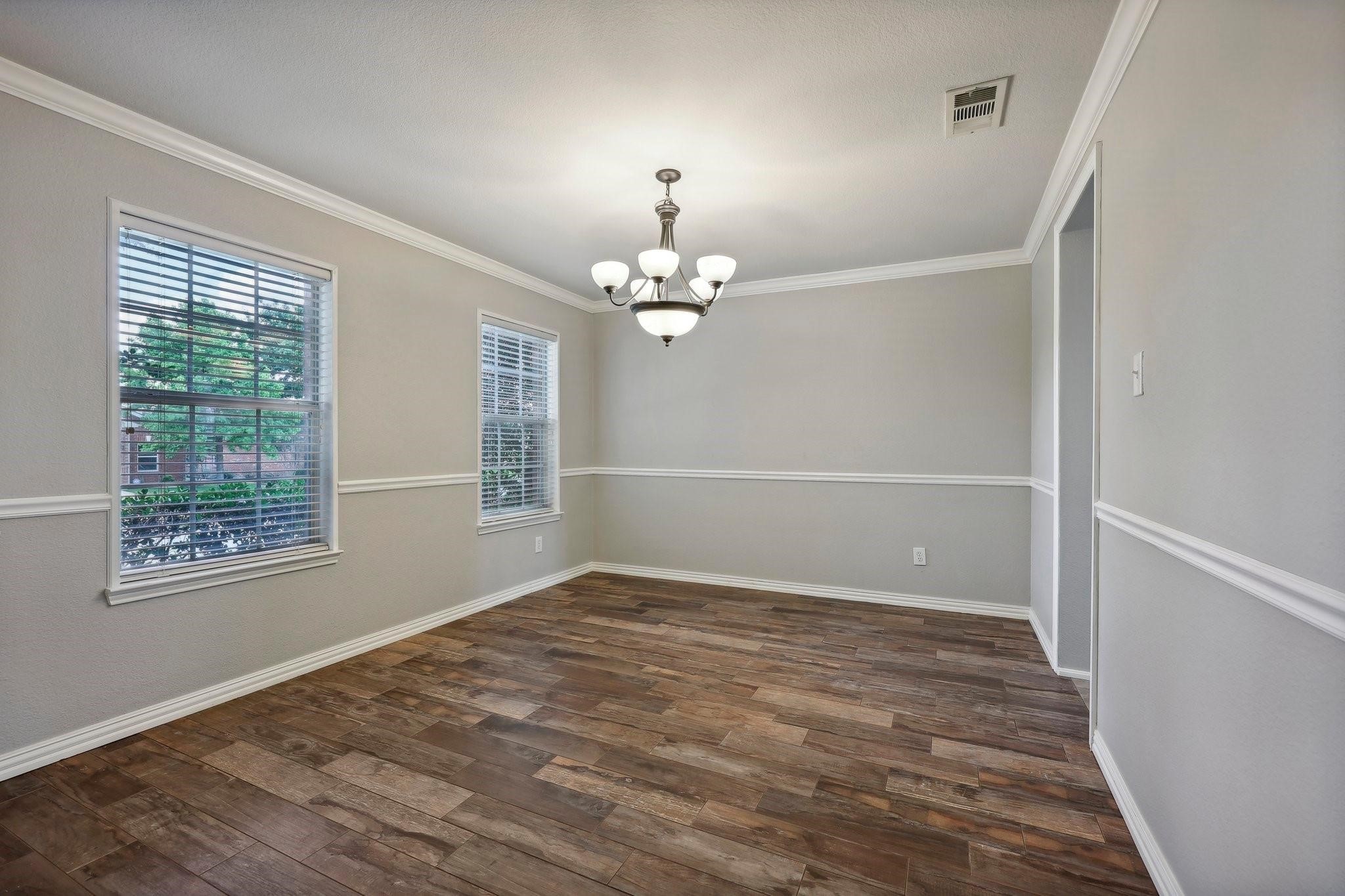 12319 Ridgetop Circle