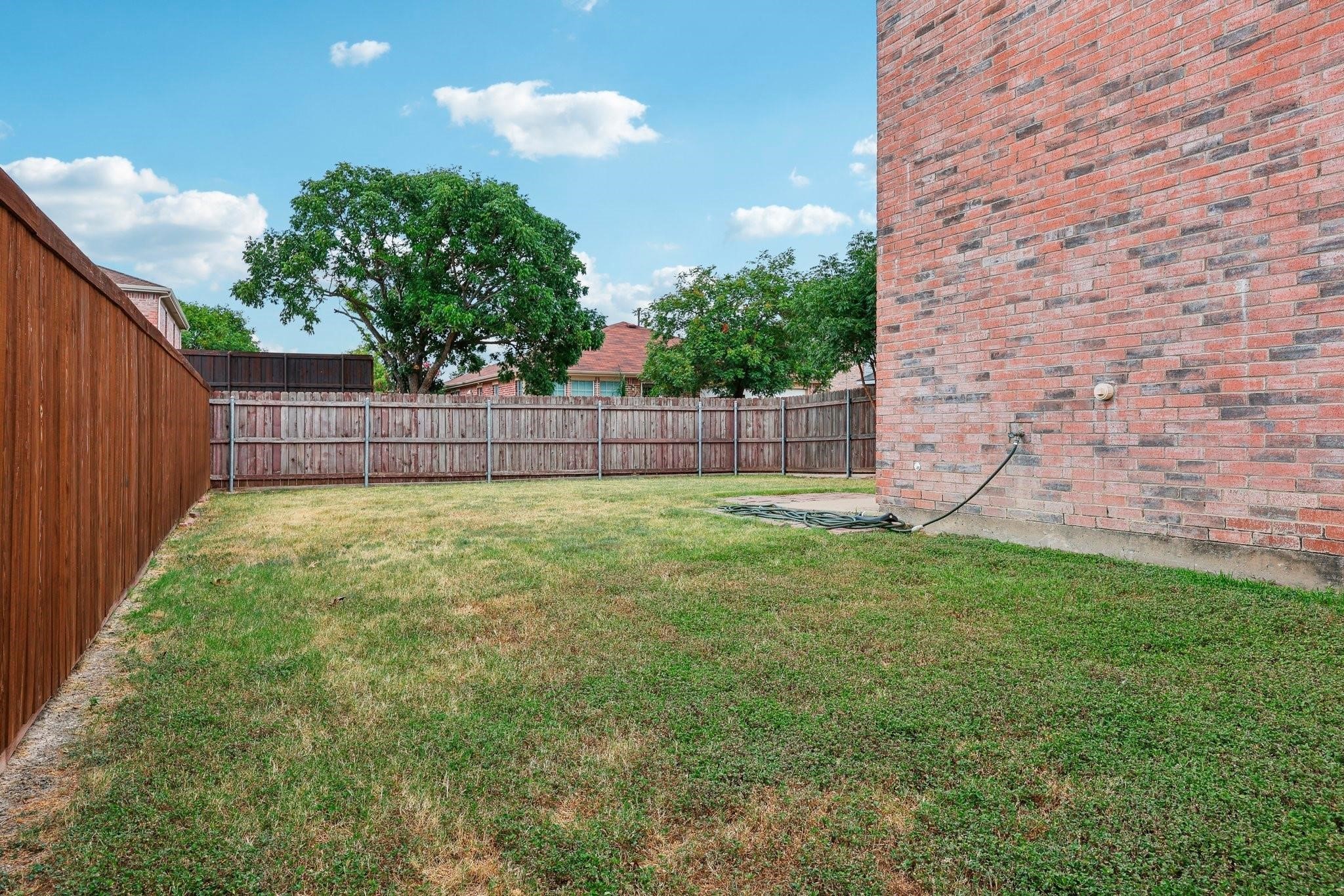 12319 Ridgetop Circle