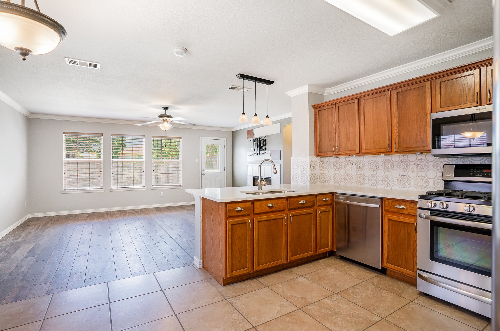 12319 Ridgetop Circle