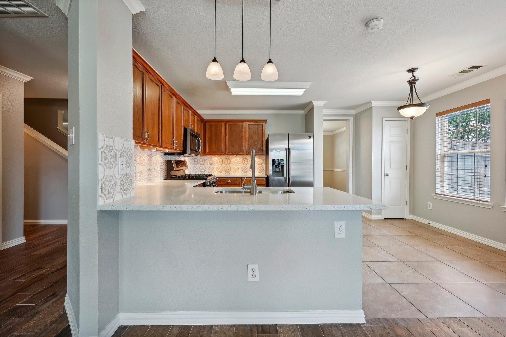 12319 Ridgetop Circle