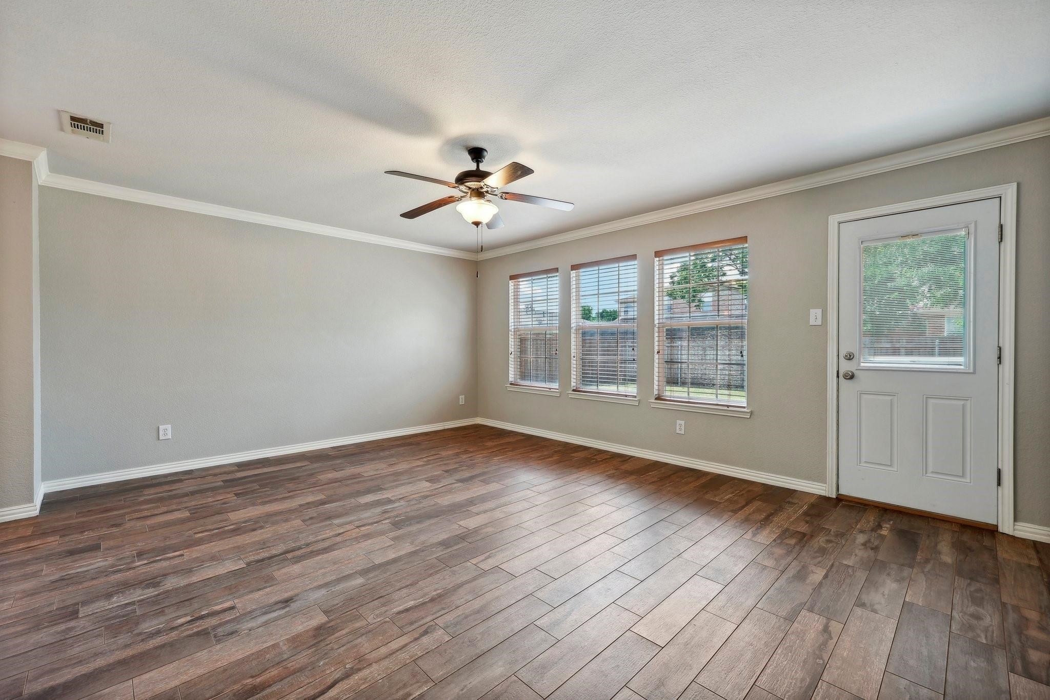 12319 Ridgetop Circle
