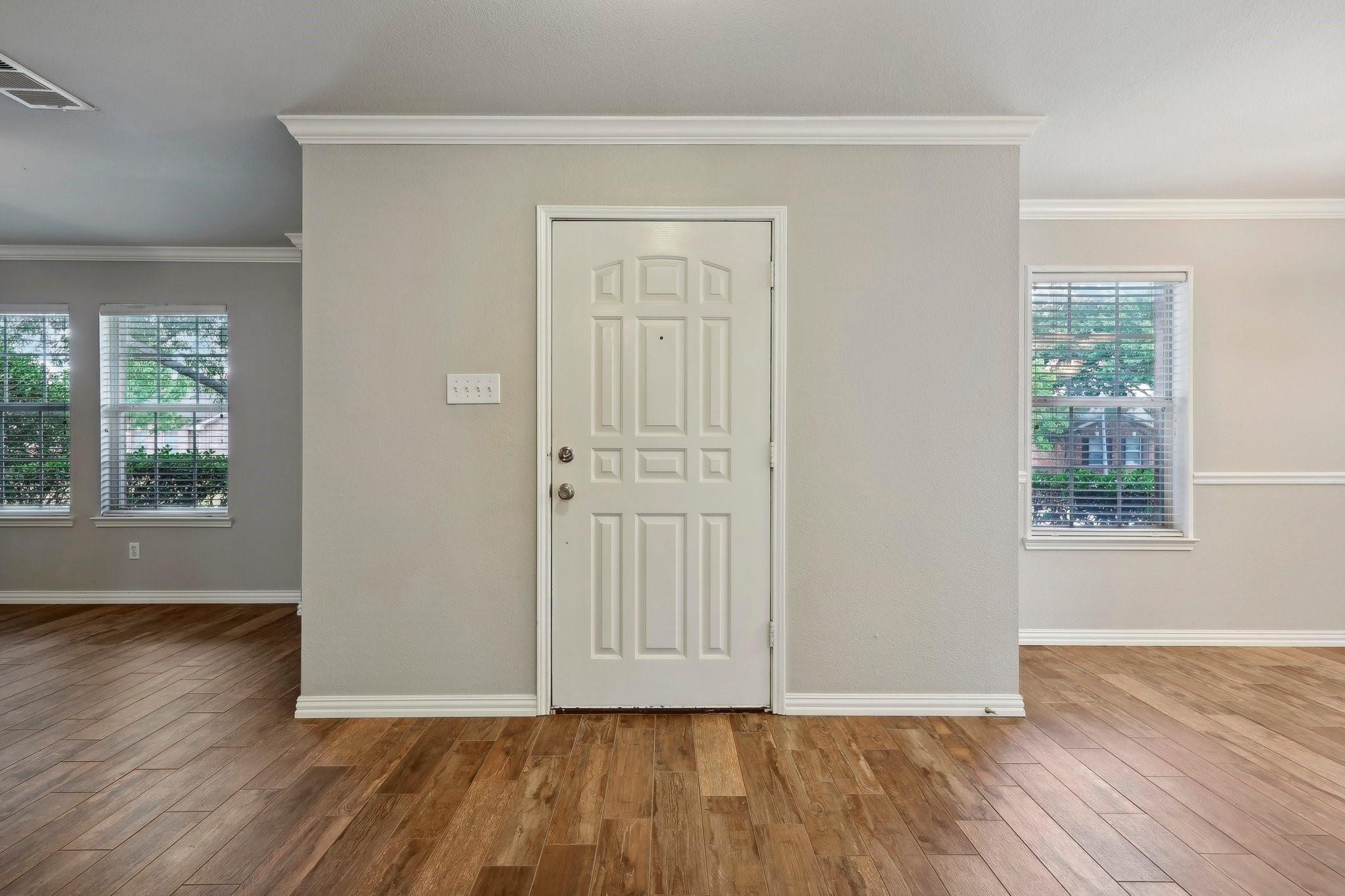 12319 Ridgetop Circle