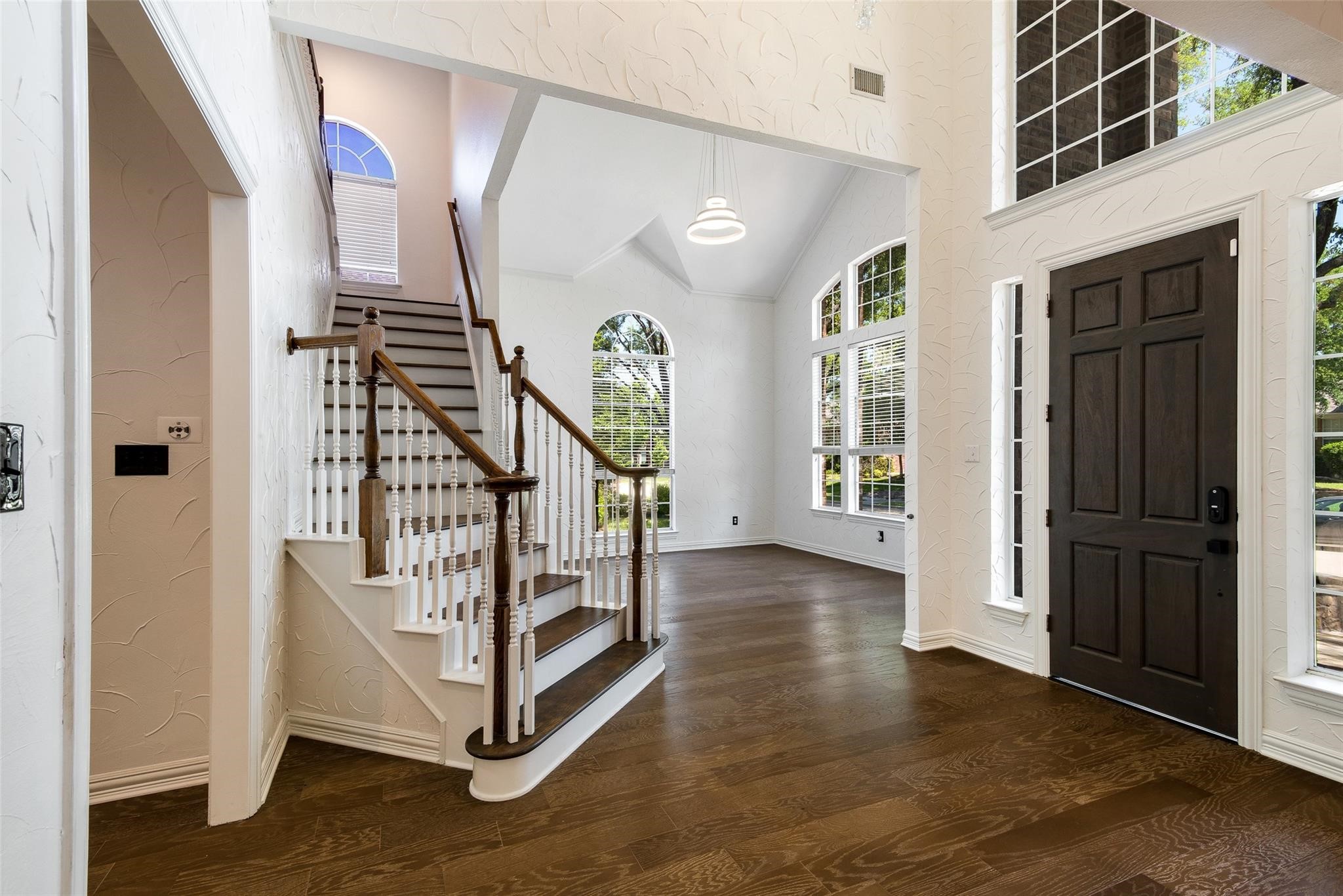 3808 Glasgow Drive