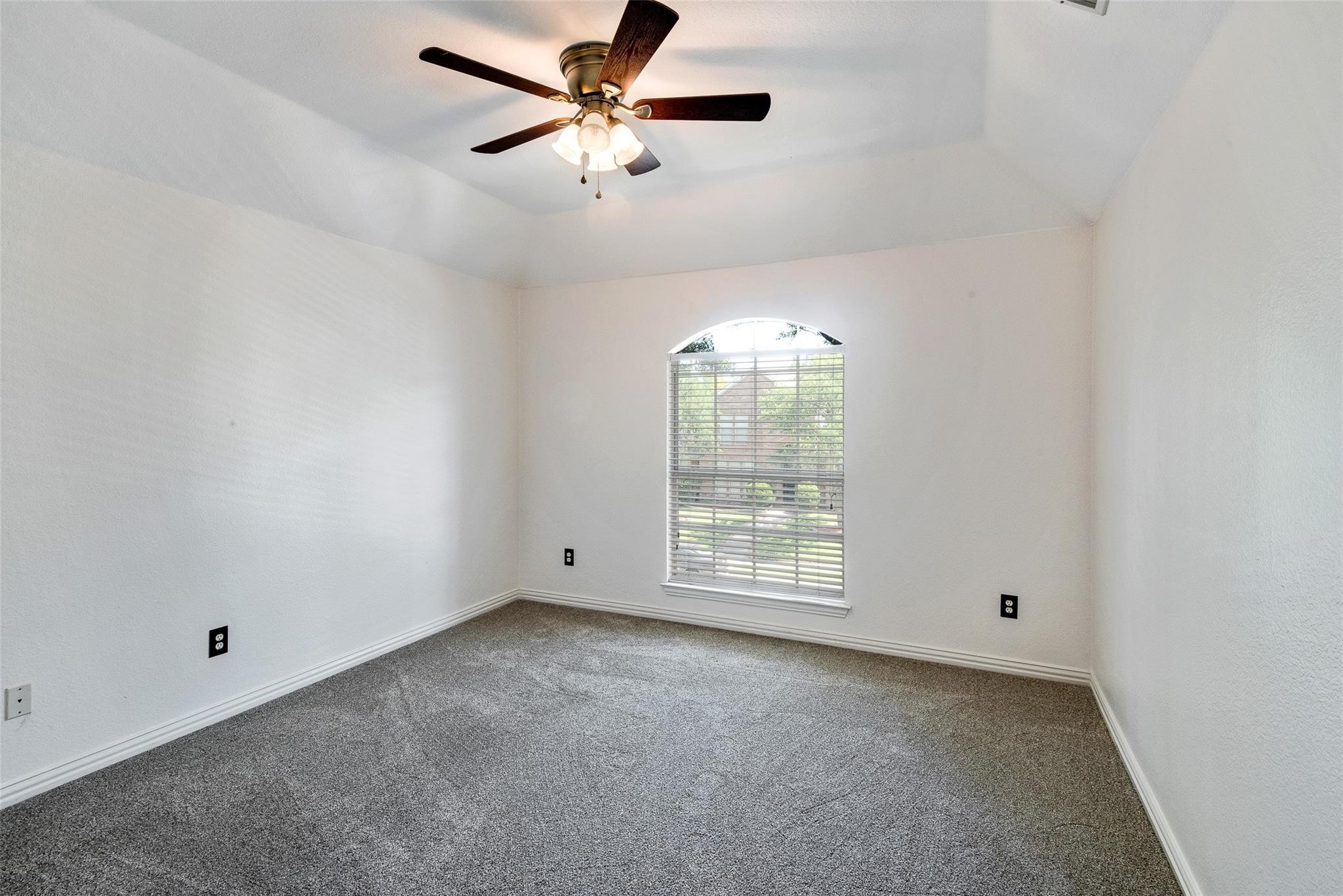 3808 Glasgow Drive