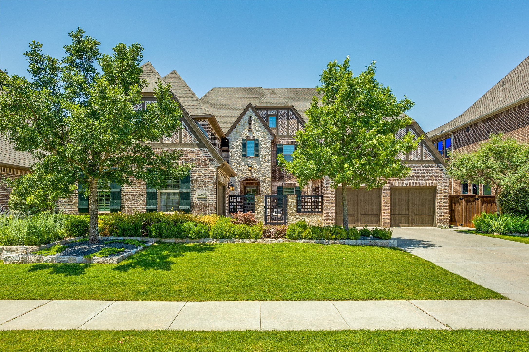 2205 Grafton Lane