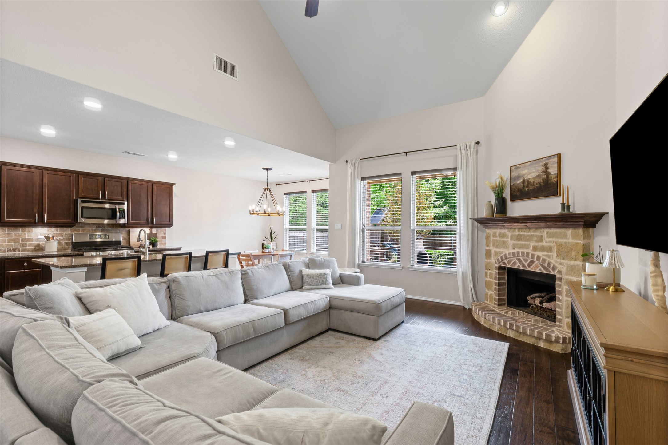 1744 Wildflower Lane