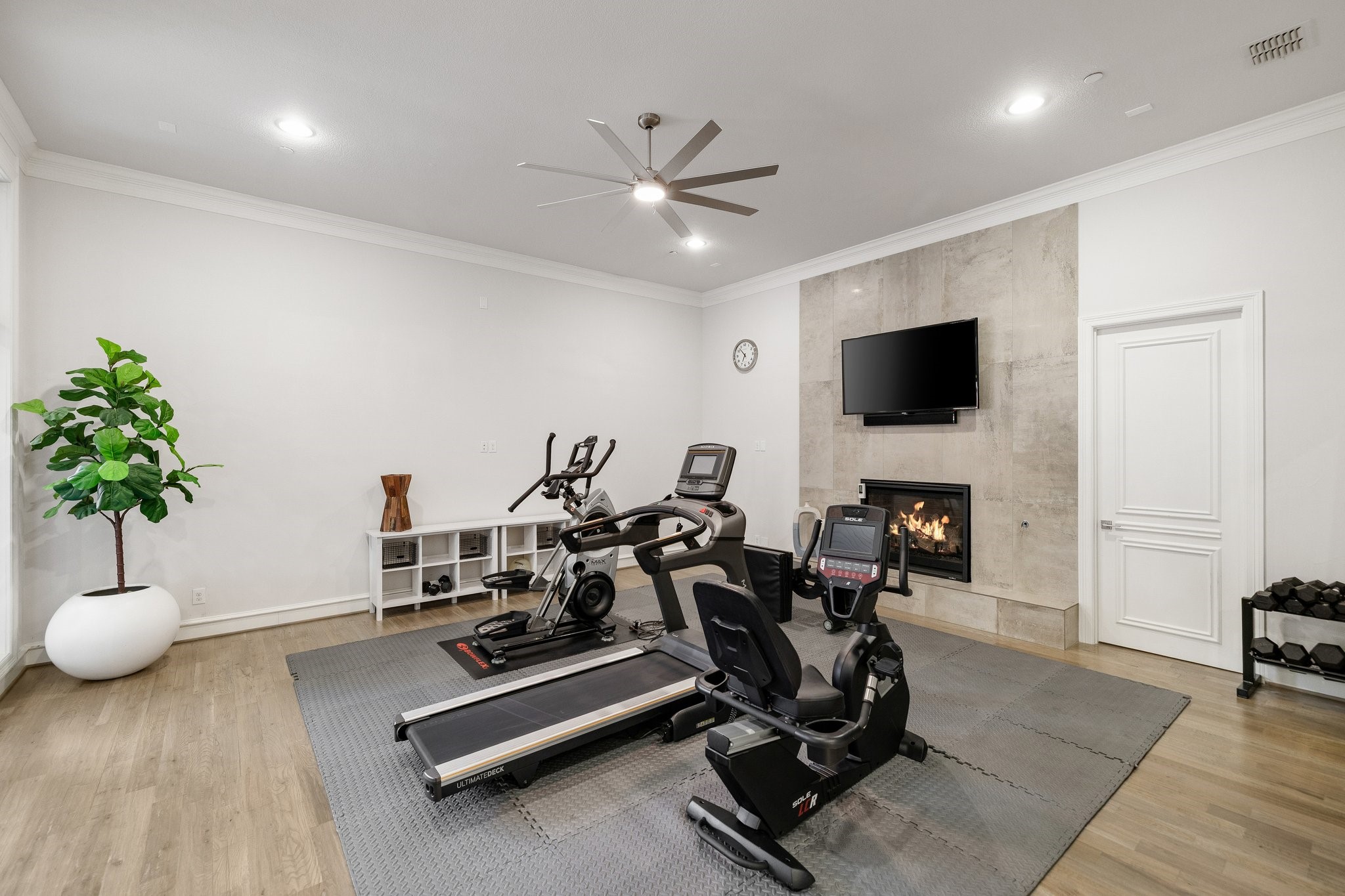 6108 Joyce Way