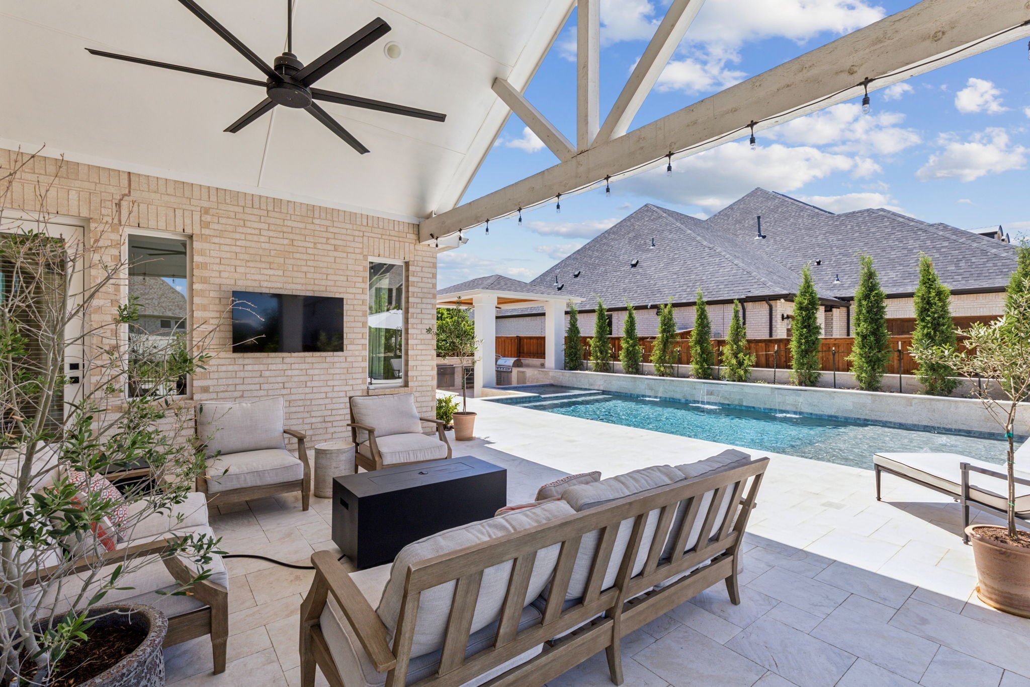 1421 Maplewood Drive
