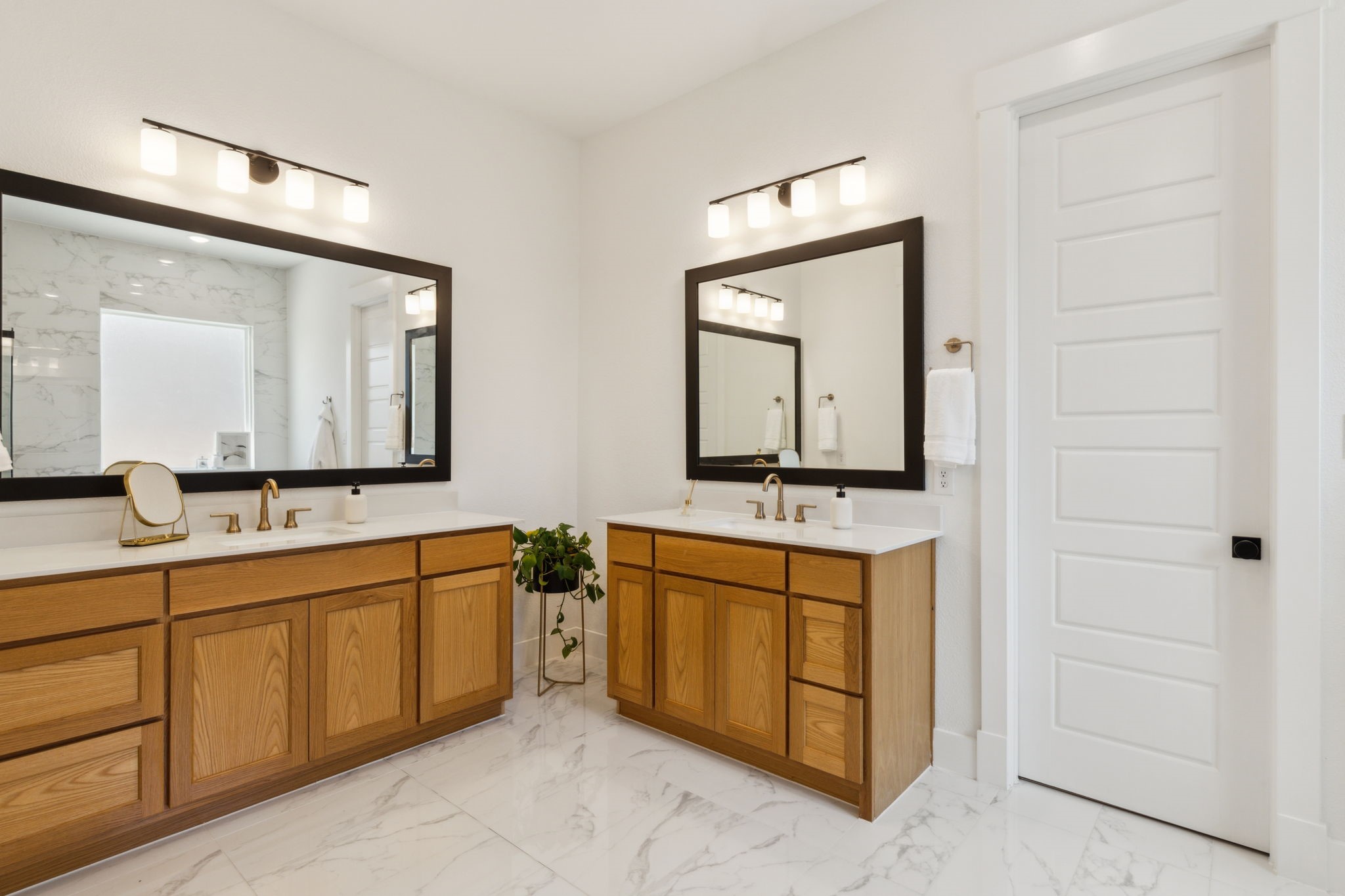 1421 Maplewood Drive