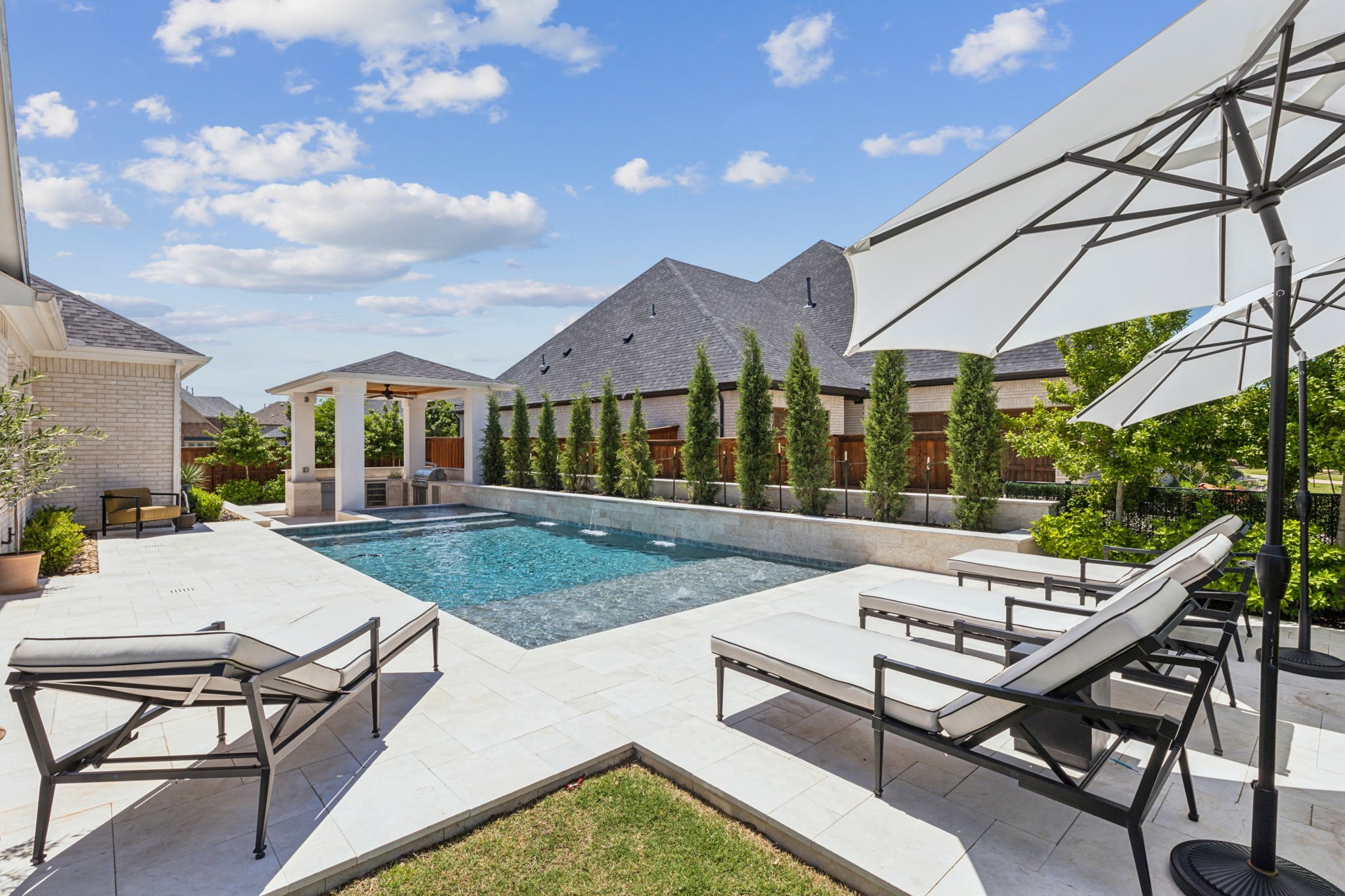 1421 Maplewood Drive