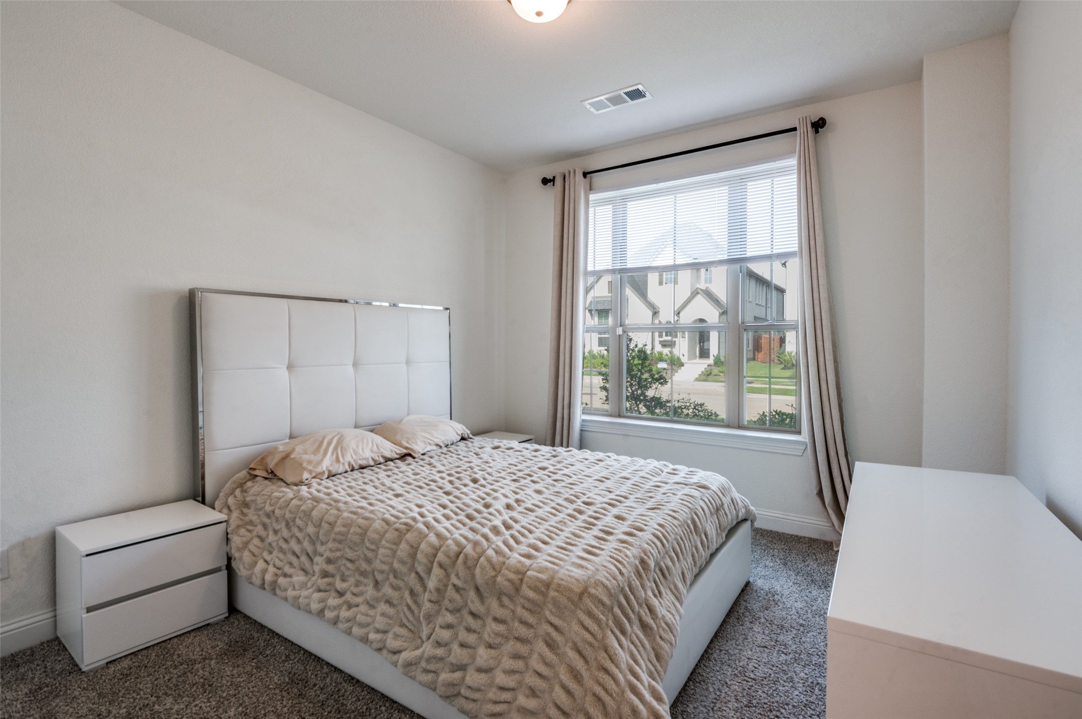 2825 Epping Way